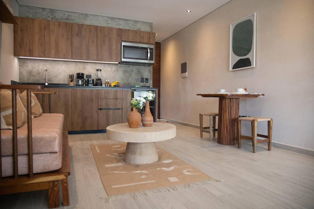 One-Bedroom Apartment - Photo 11
