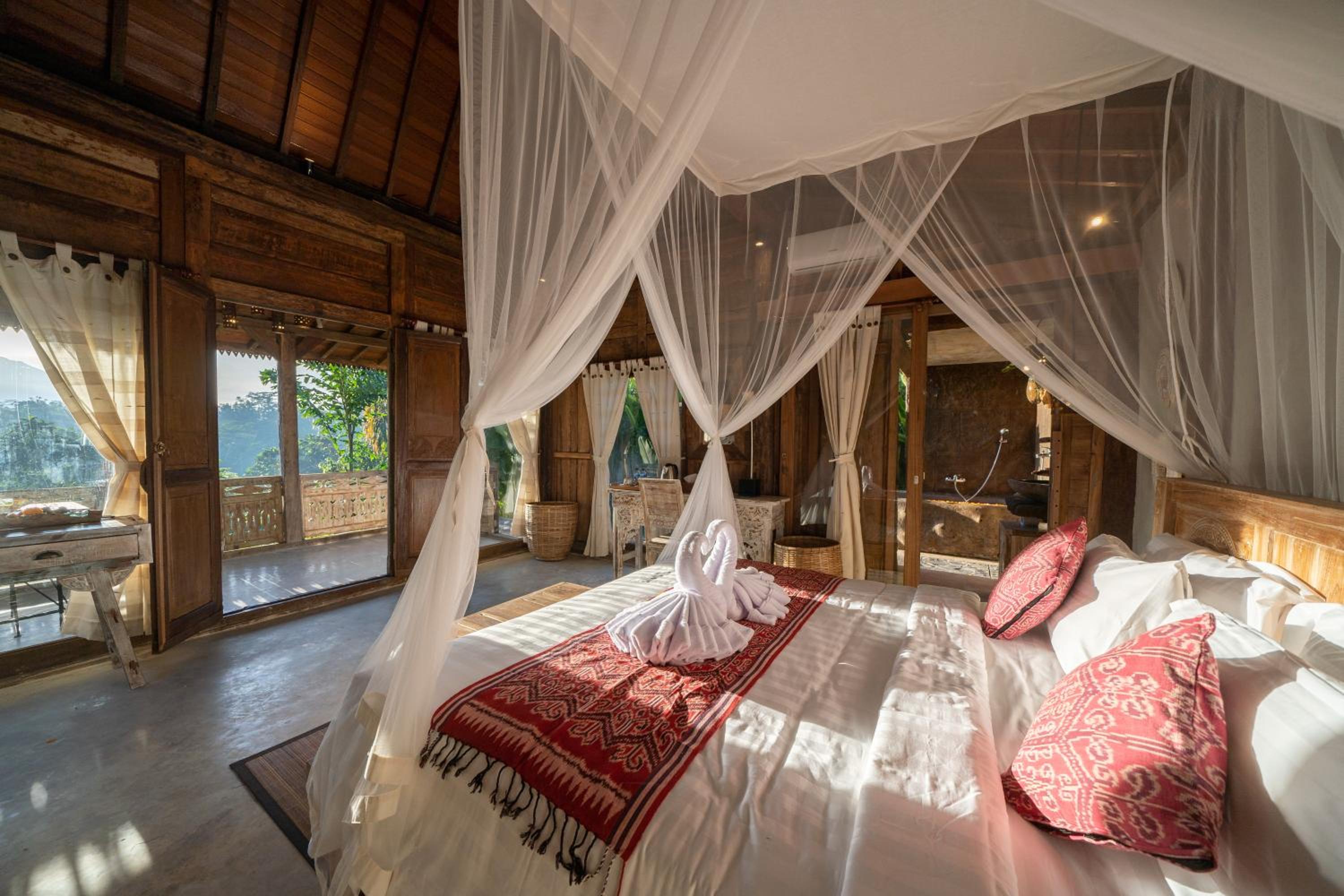 One Bedroom Villa with Jungle View - Photo 2