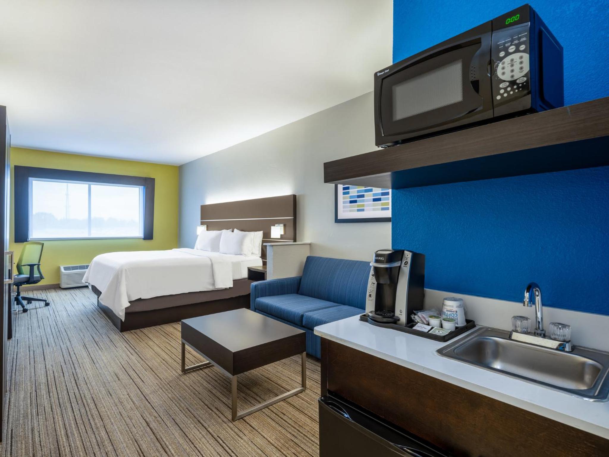 King Suite - Photo 1