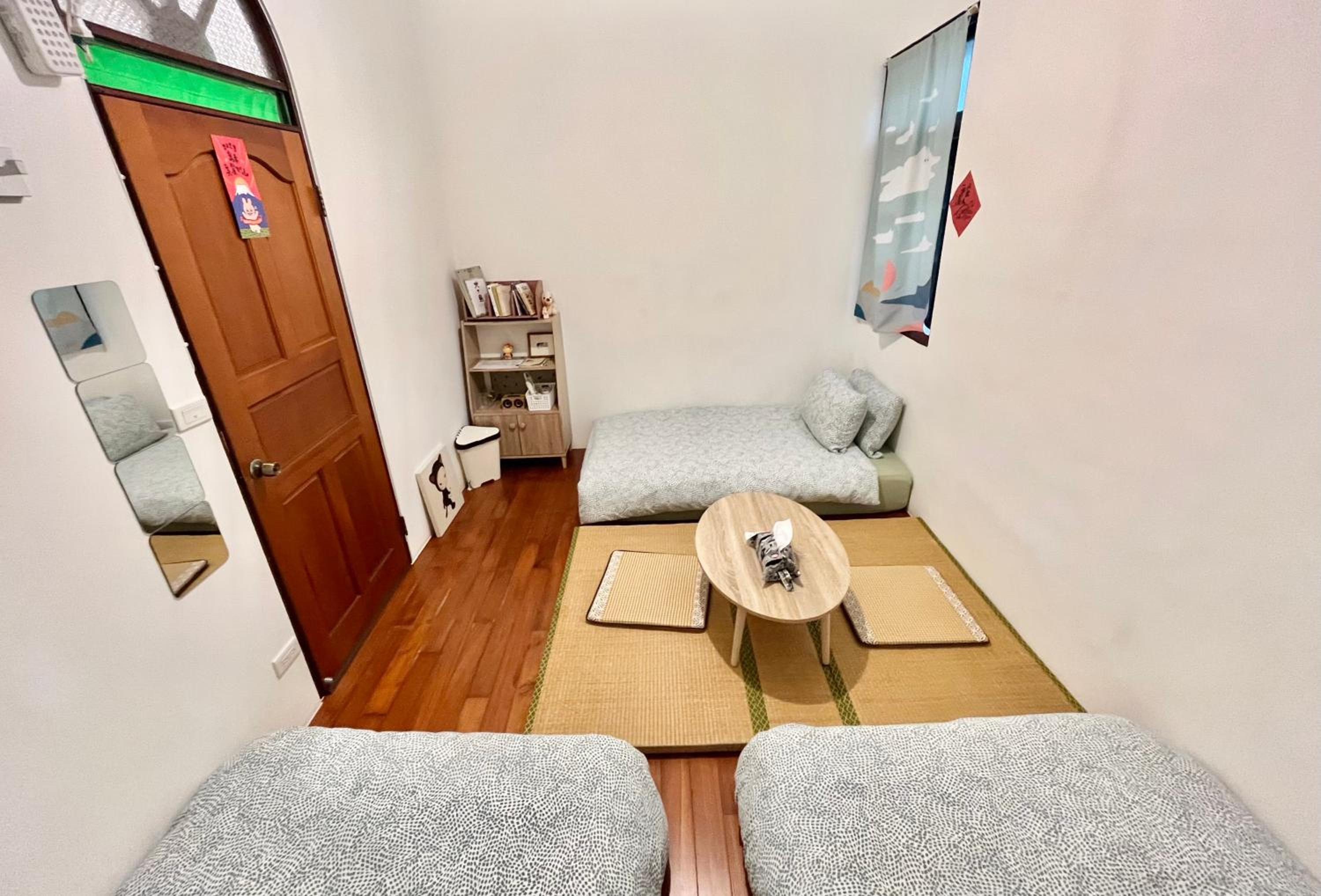 Triple Room with Shared Bathroom photo 2