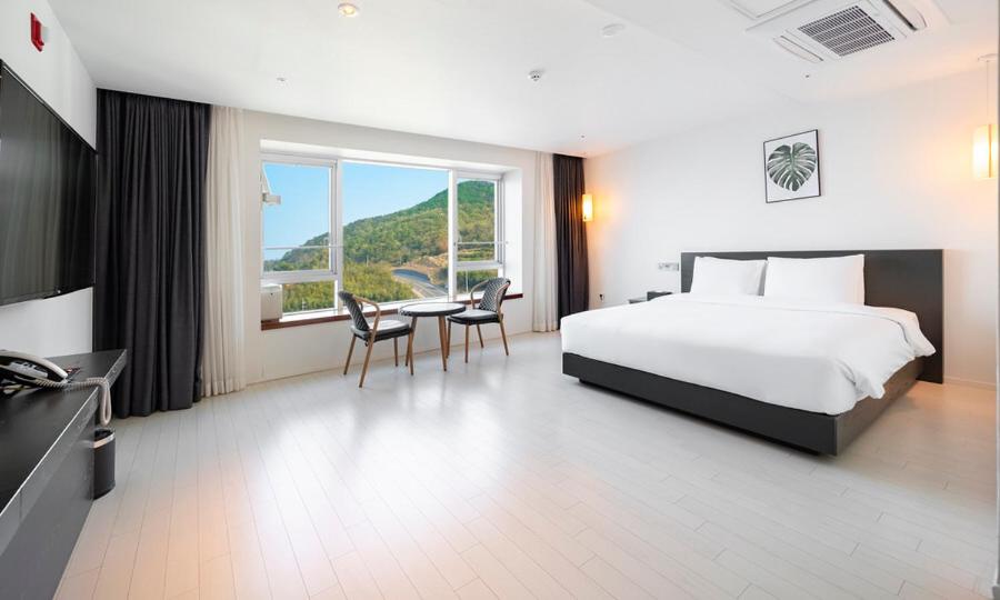 Premium Double Room with Half Ocean View