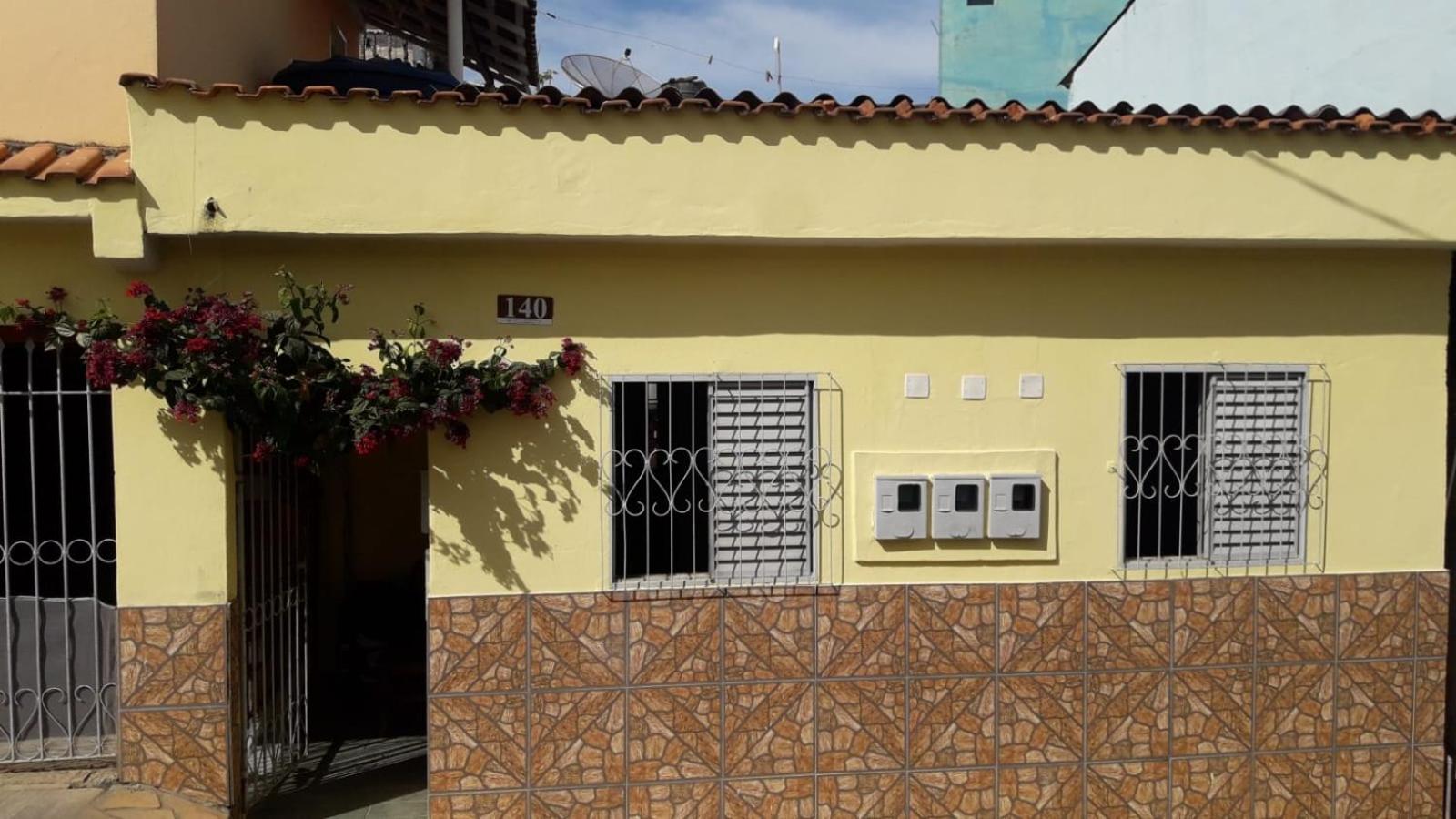 Two-Bedroom House - Photo 11