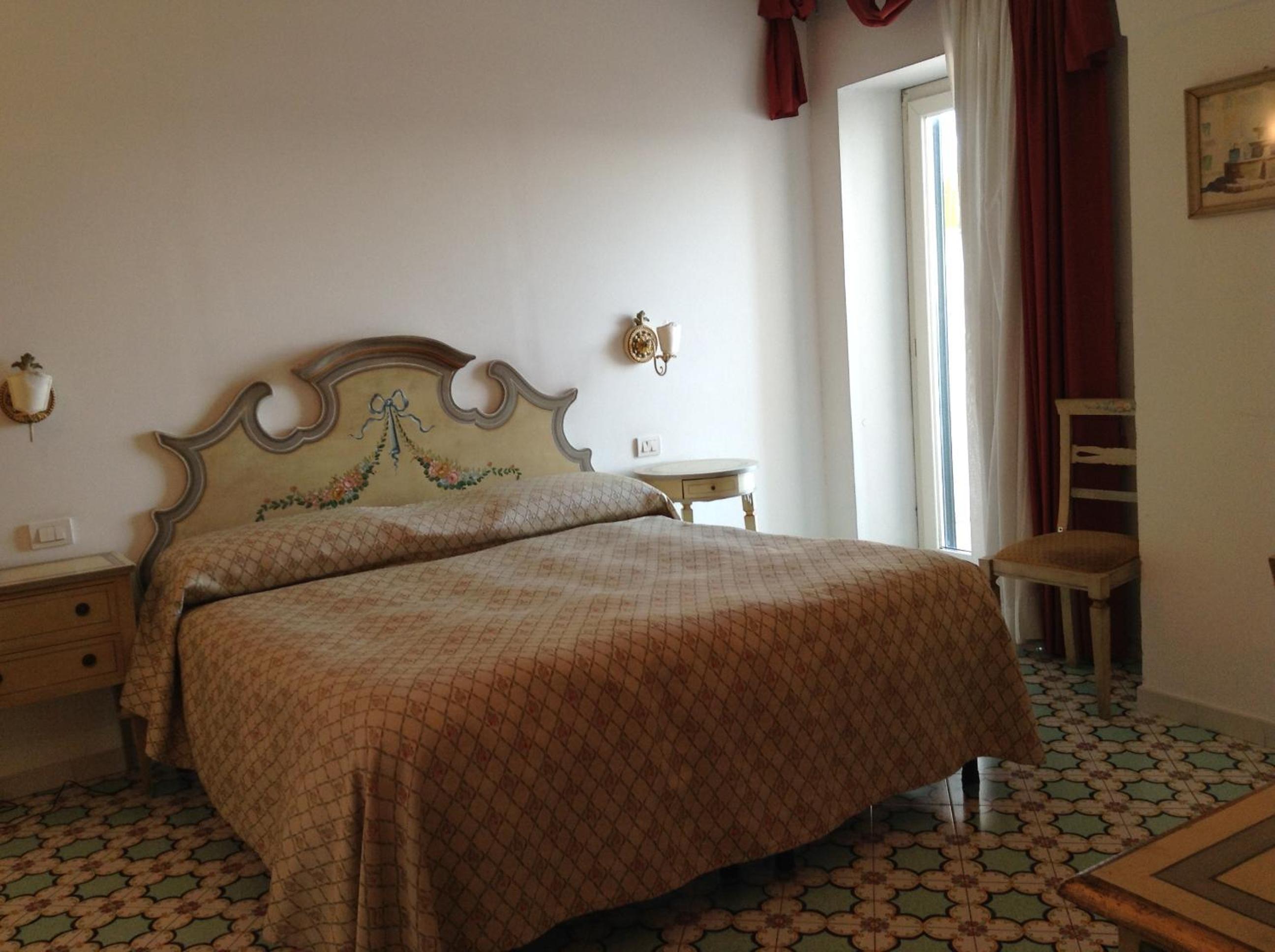 Double Room - Photo 10