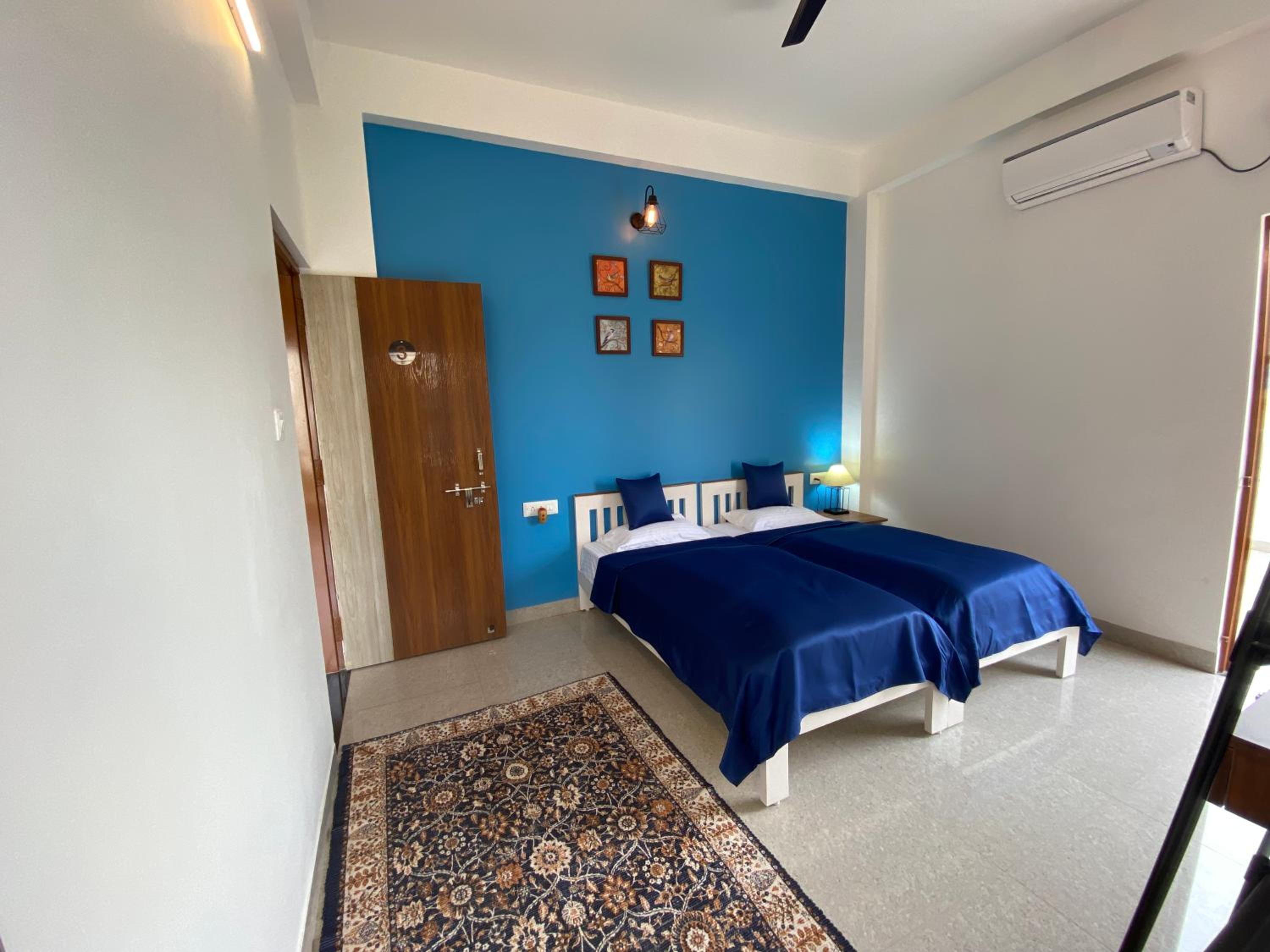 Double or Twin Room with Terrace - Photo 3