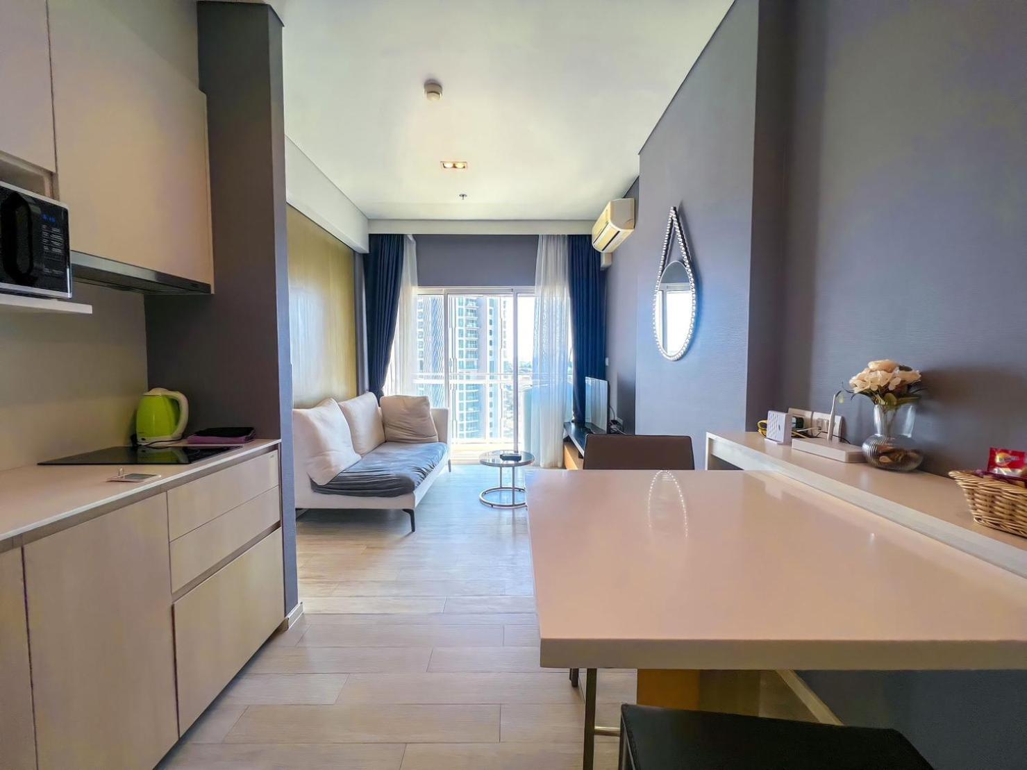 Deluxe Double Room with Balcony - Photo 5