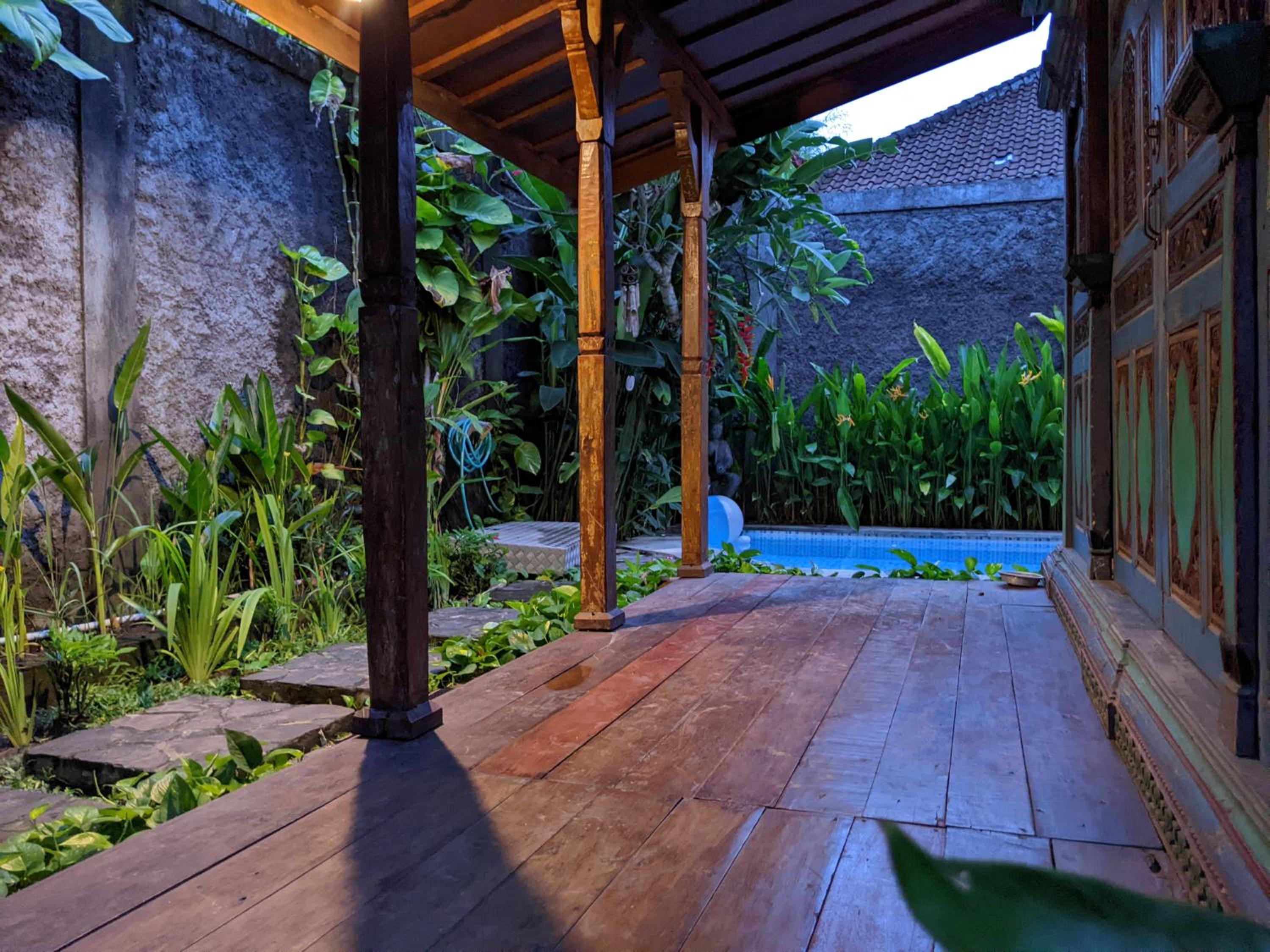 Wooden Villa with Private Pool - Photo 54