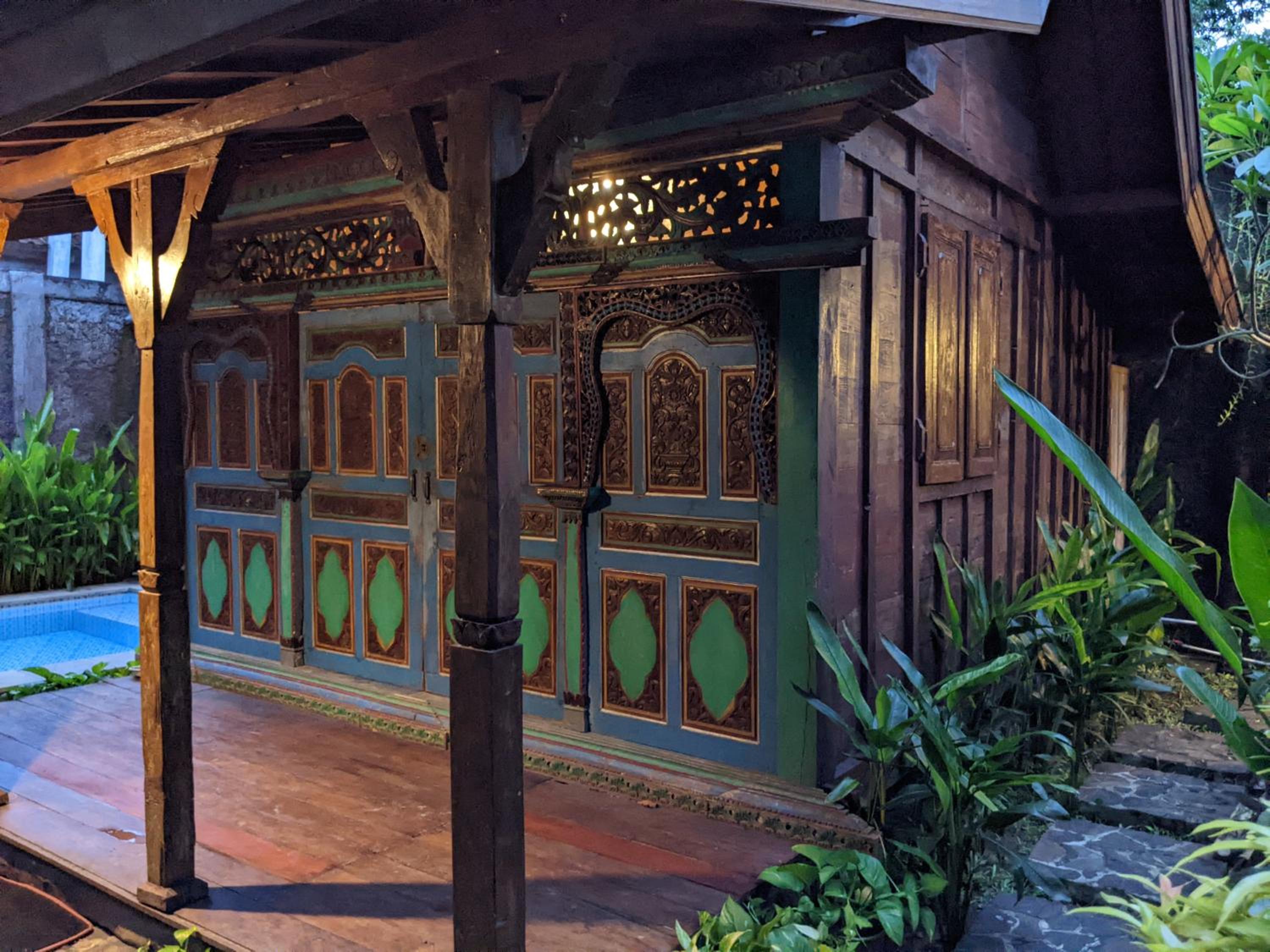 Wooden Villa with Private Pool - Photo 53