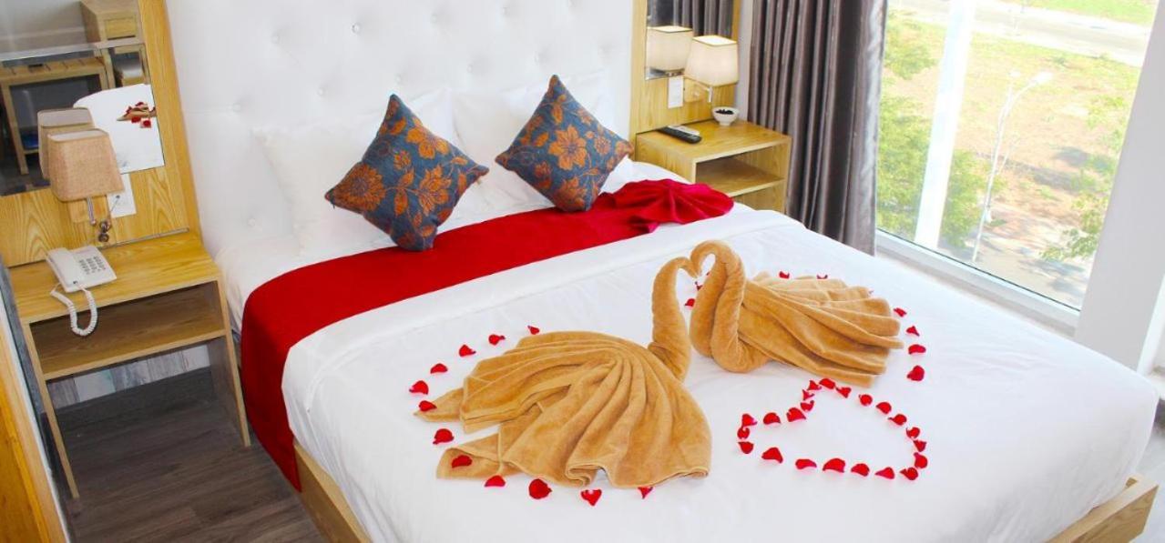 Deluxe Double Room with Sea View - Photo 5