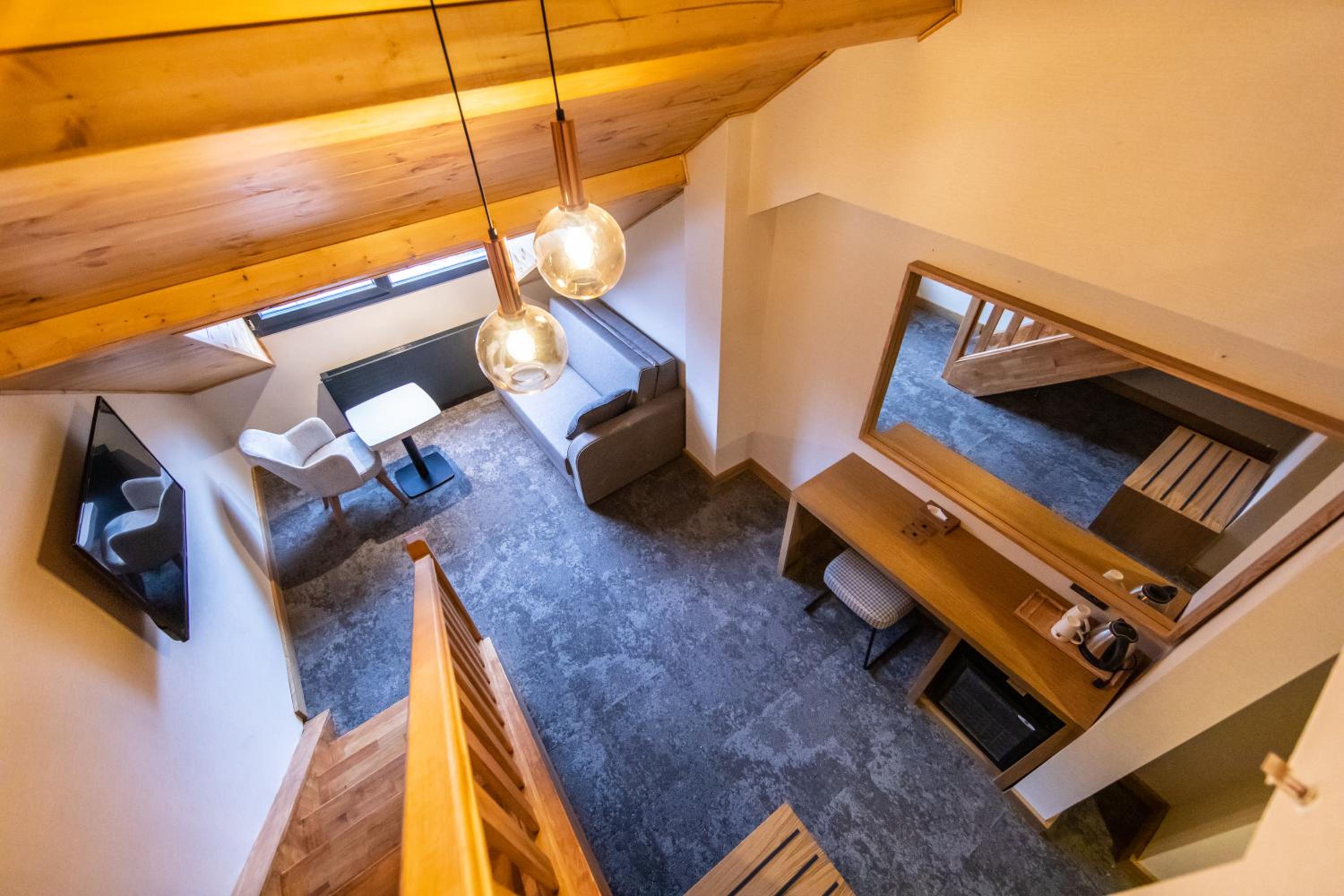 Junior Suite with Mountain View photo 3