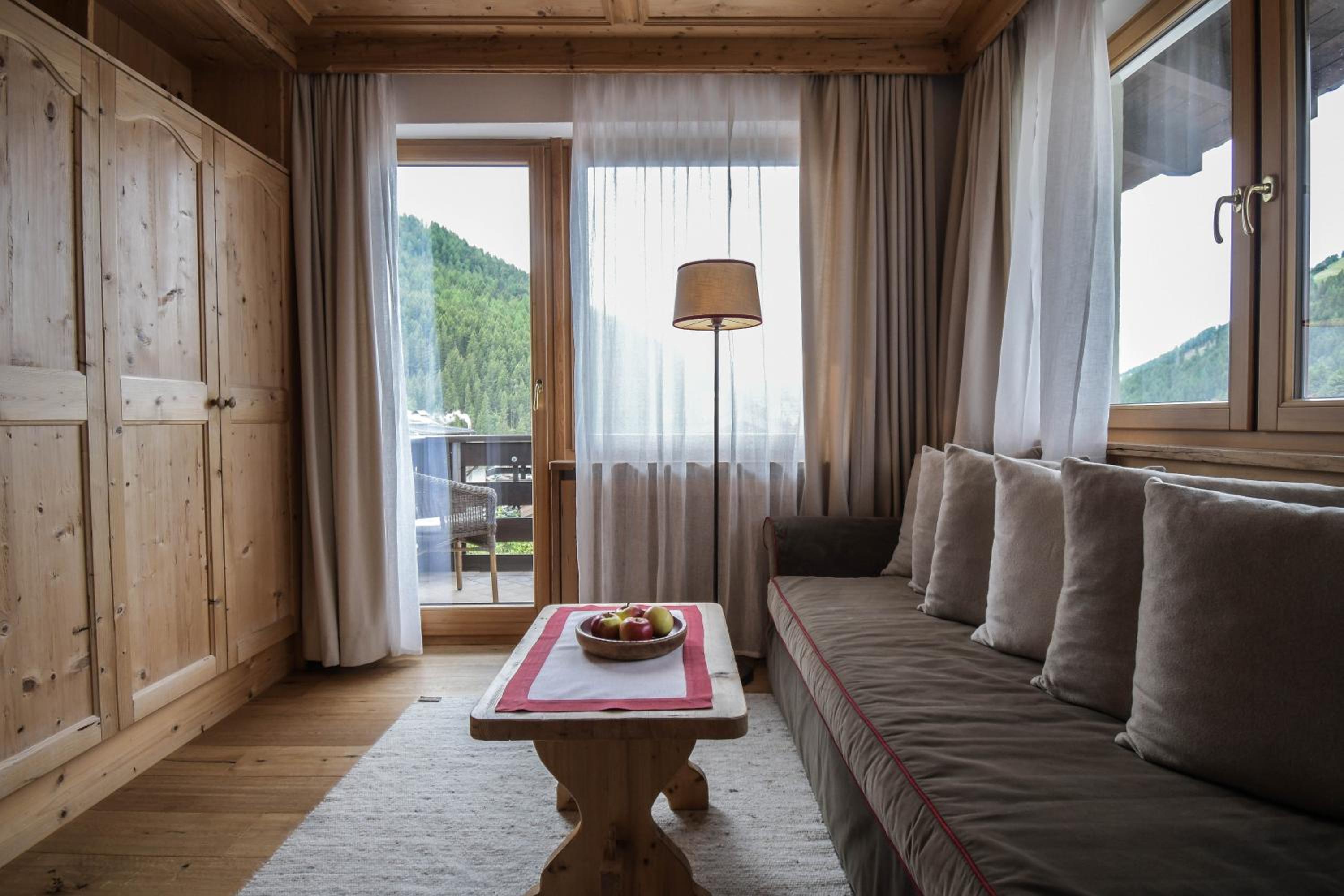 Superior Panorama Double Room with Balcony - Photo 4