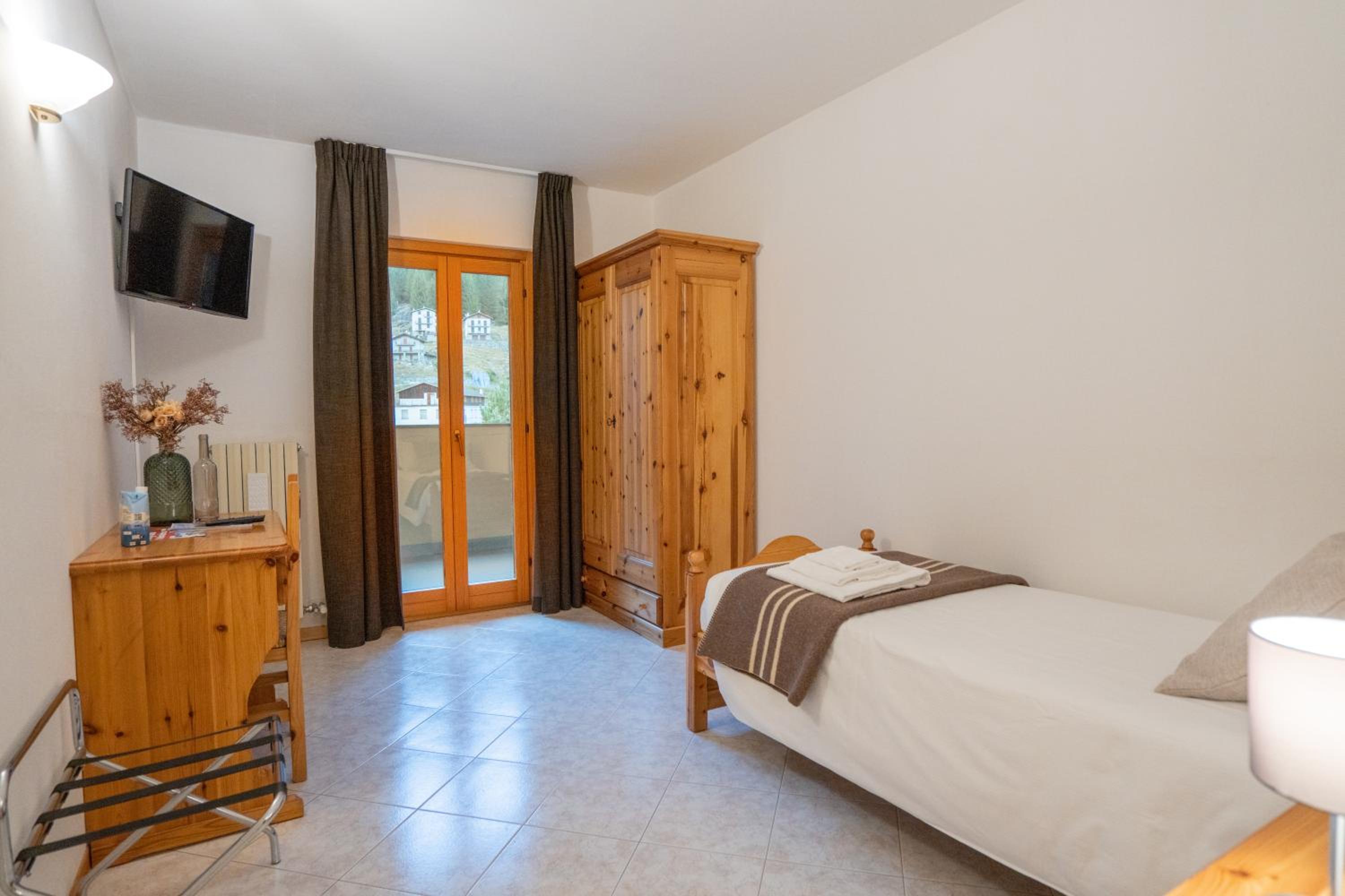 Single Room With Mountain View photo 1