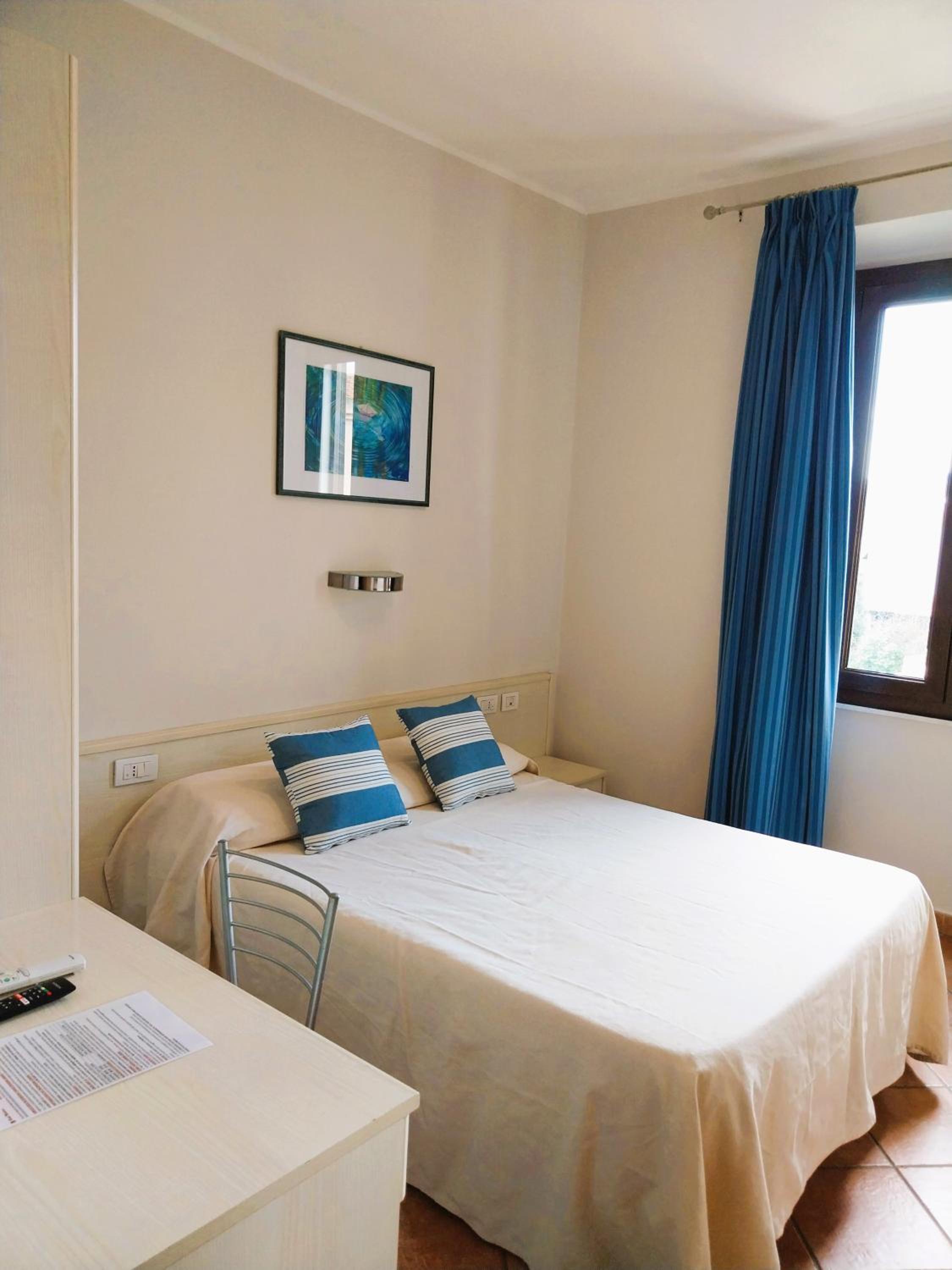 Economy Double Room photo 1