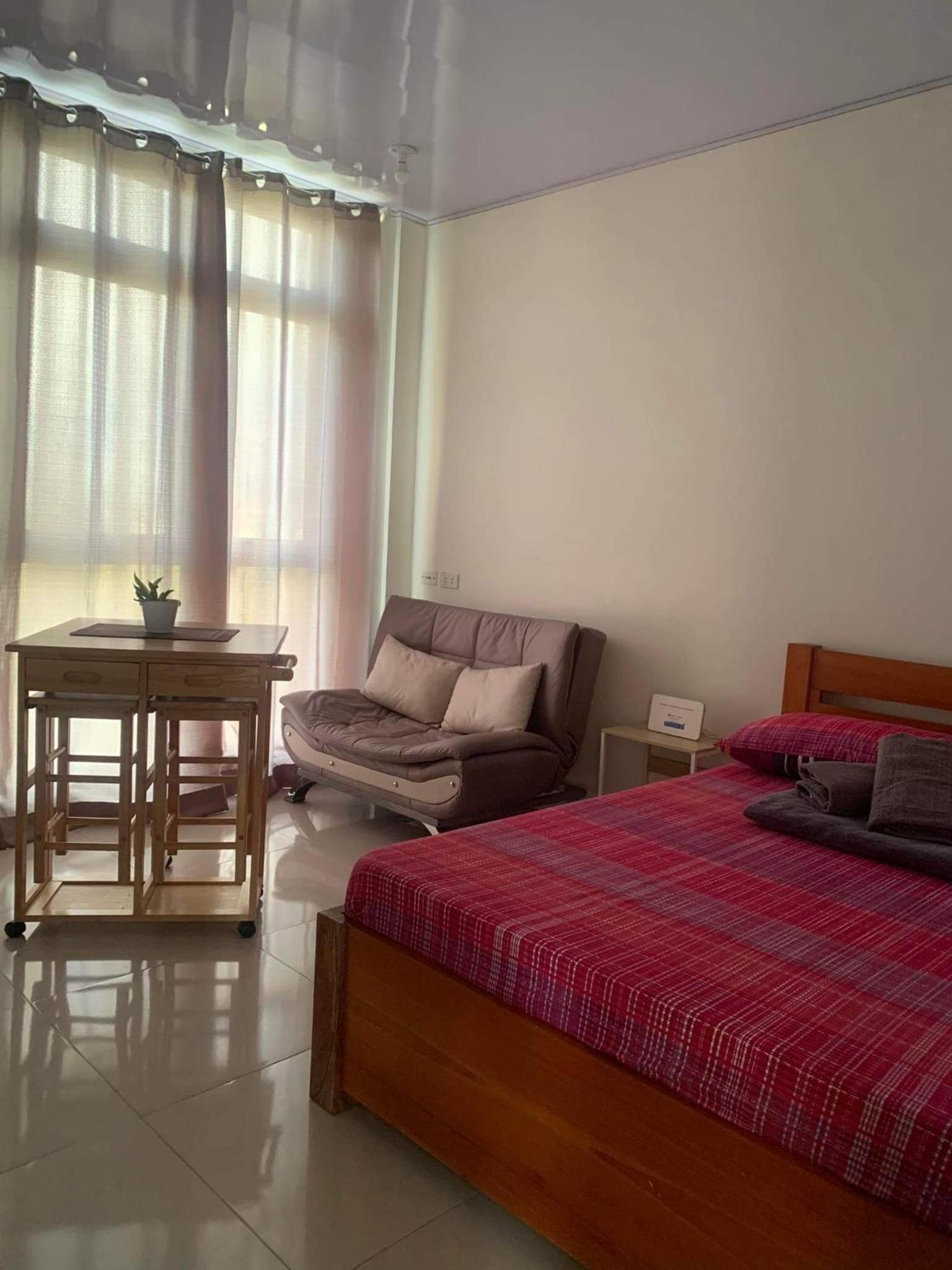 One-Bedroom Apartment - Photo 7