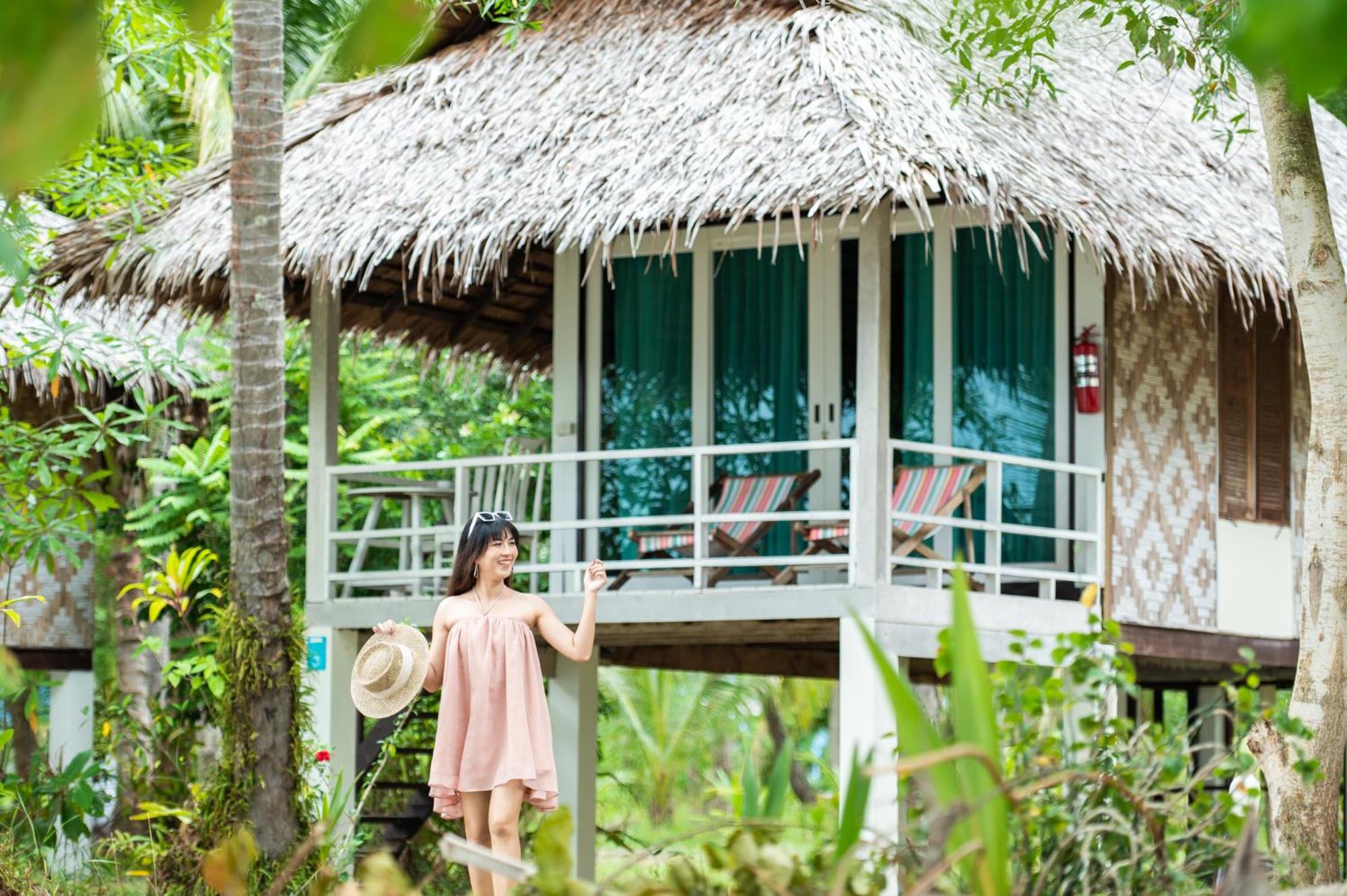 Beach Front Bungalow (Adult Only) photo 2