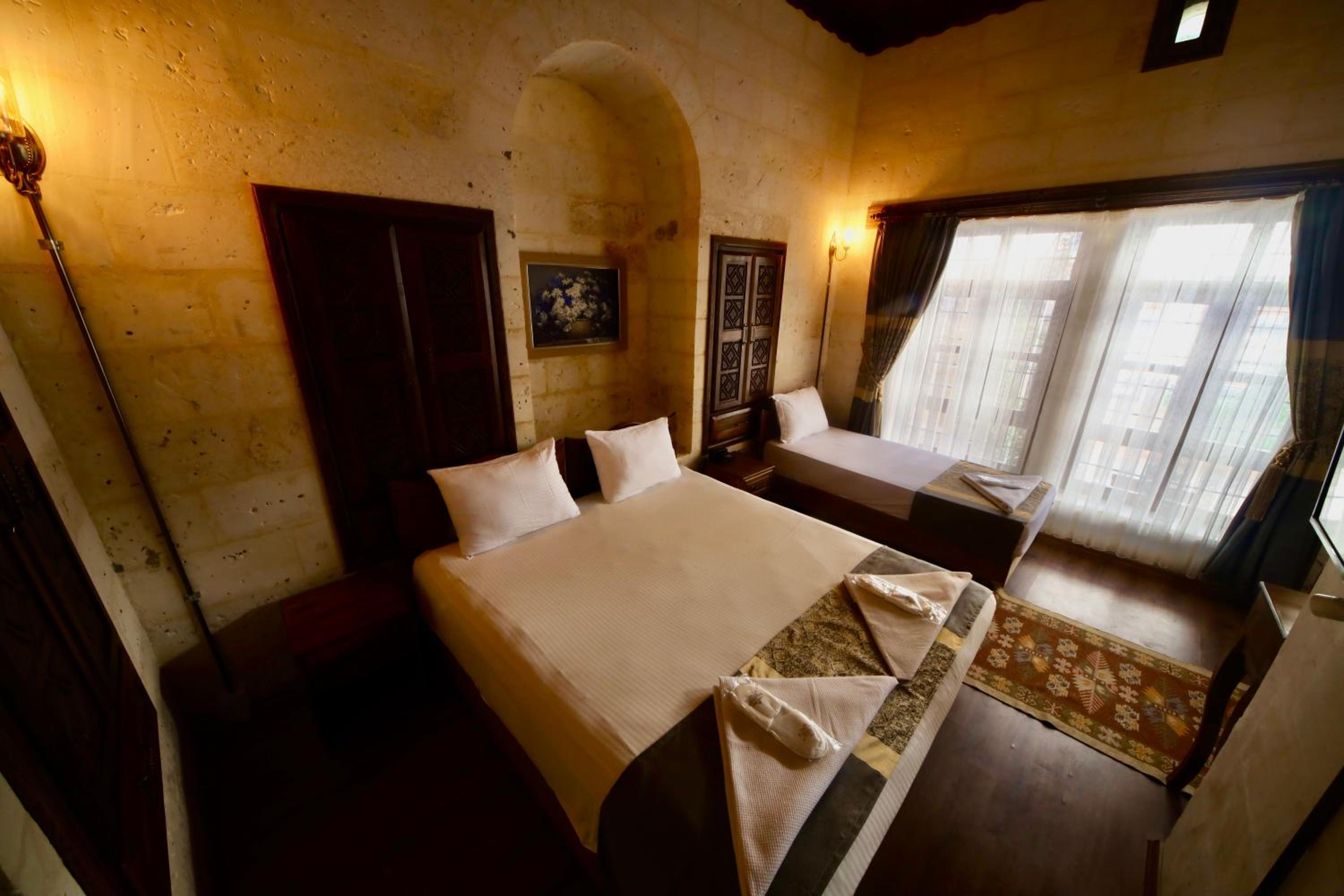 Triple Room - Photo 43