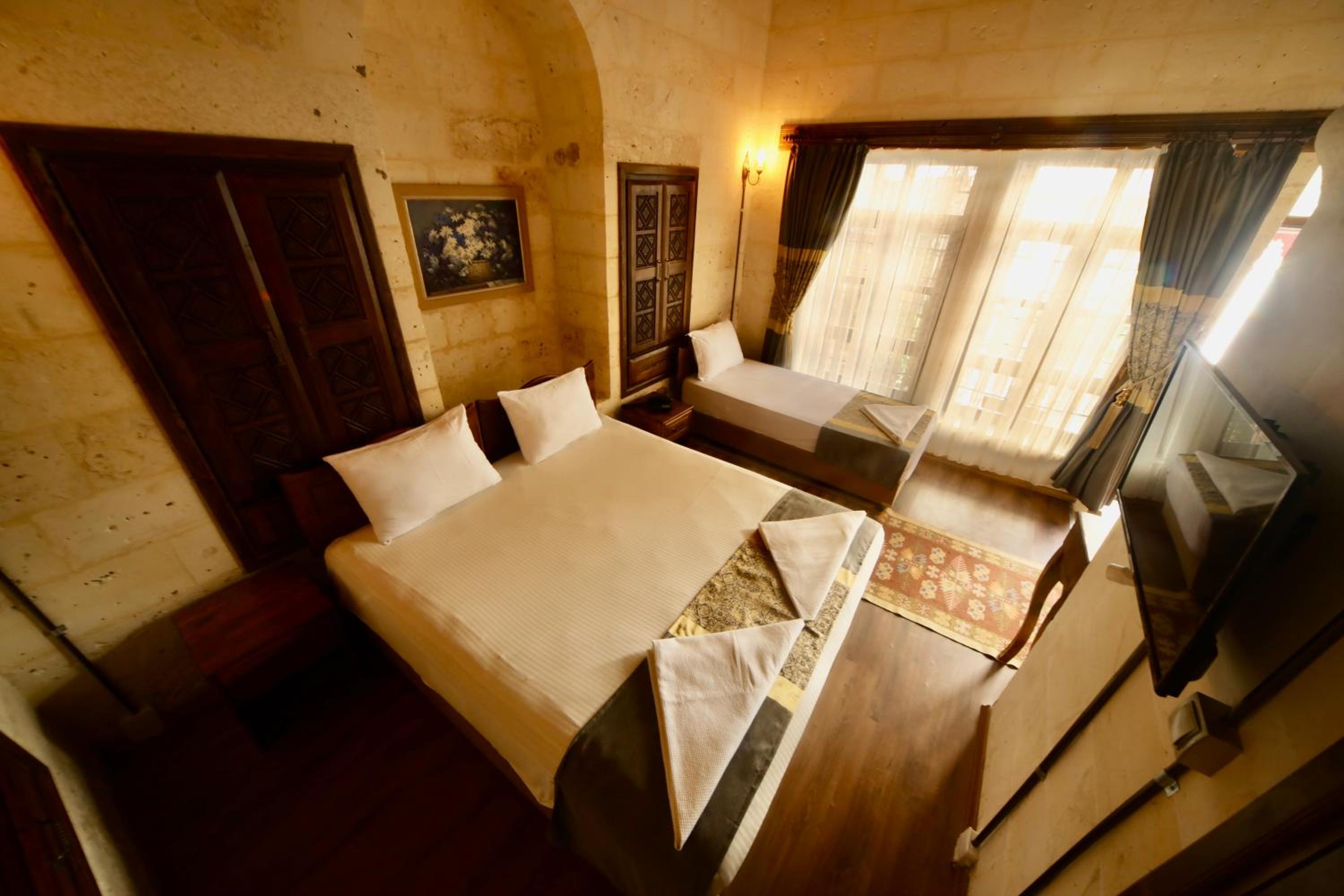 Triple Room - Photo 37