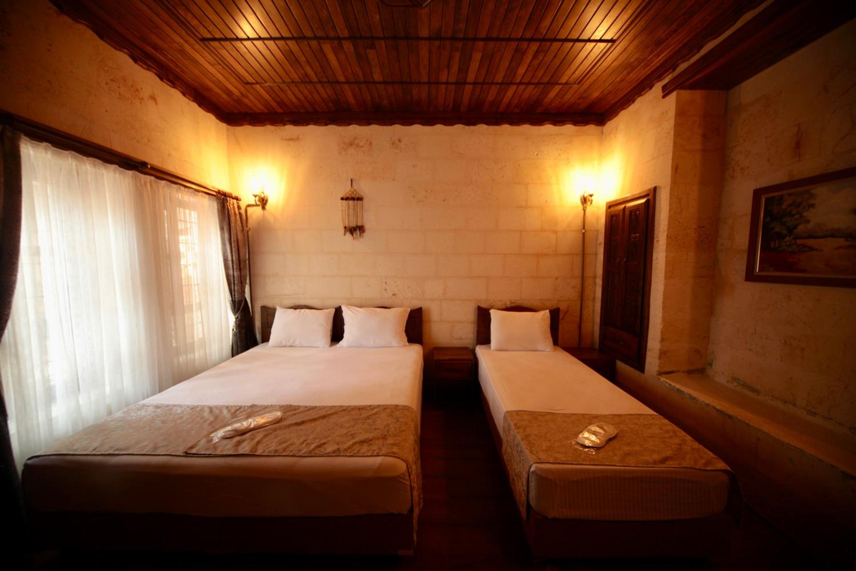Triple Room - Photo 28