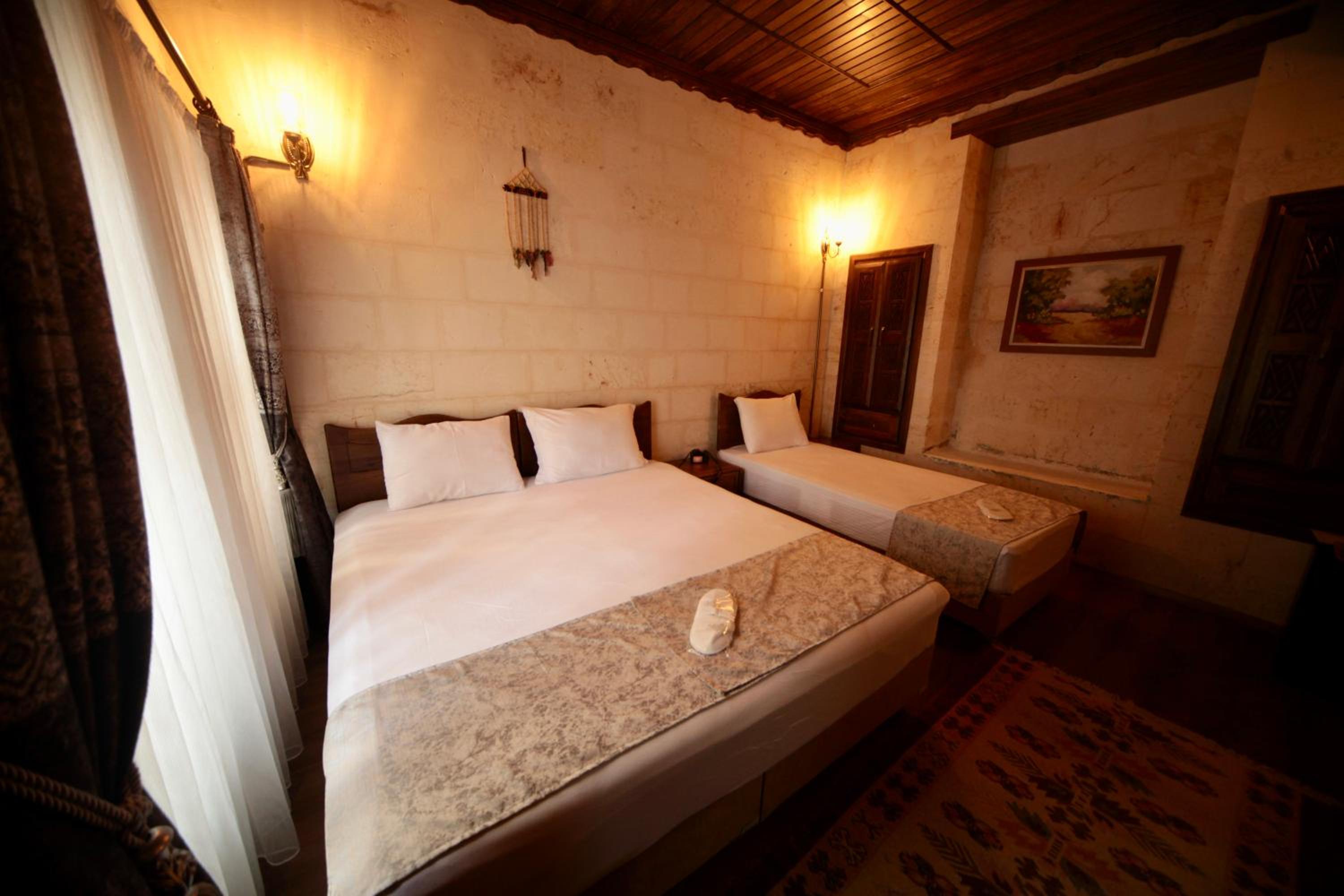 Triple Room - Photo 30