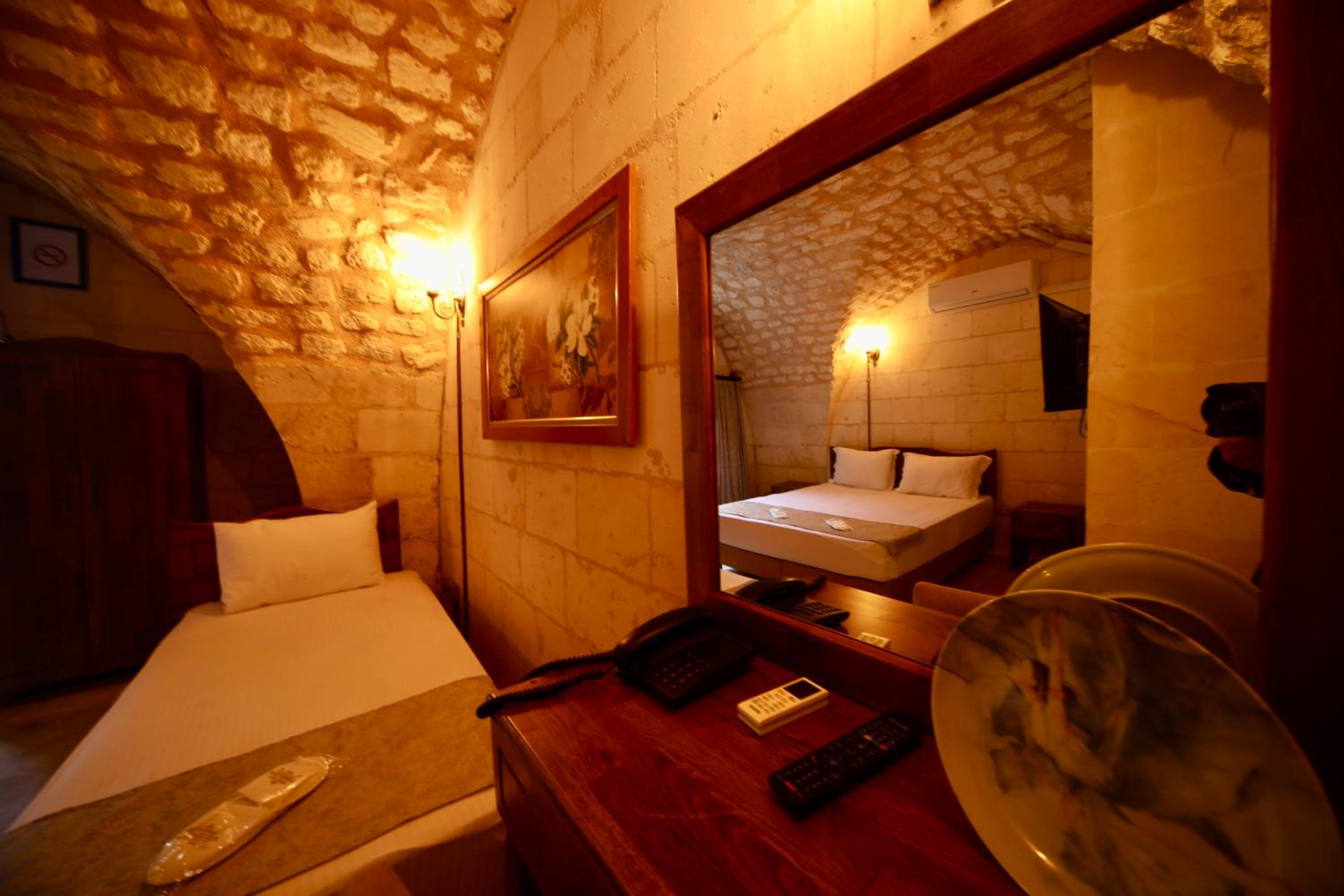 Triple Room - Photo 11