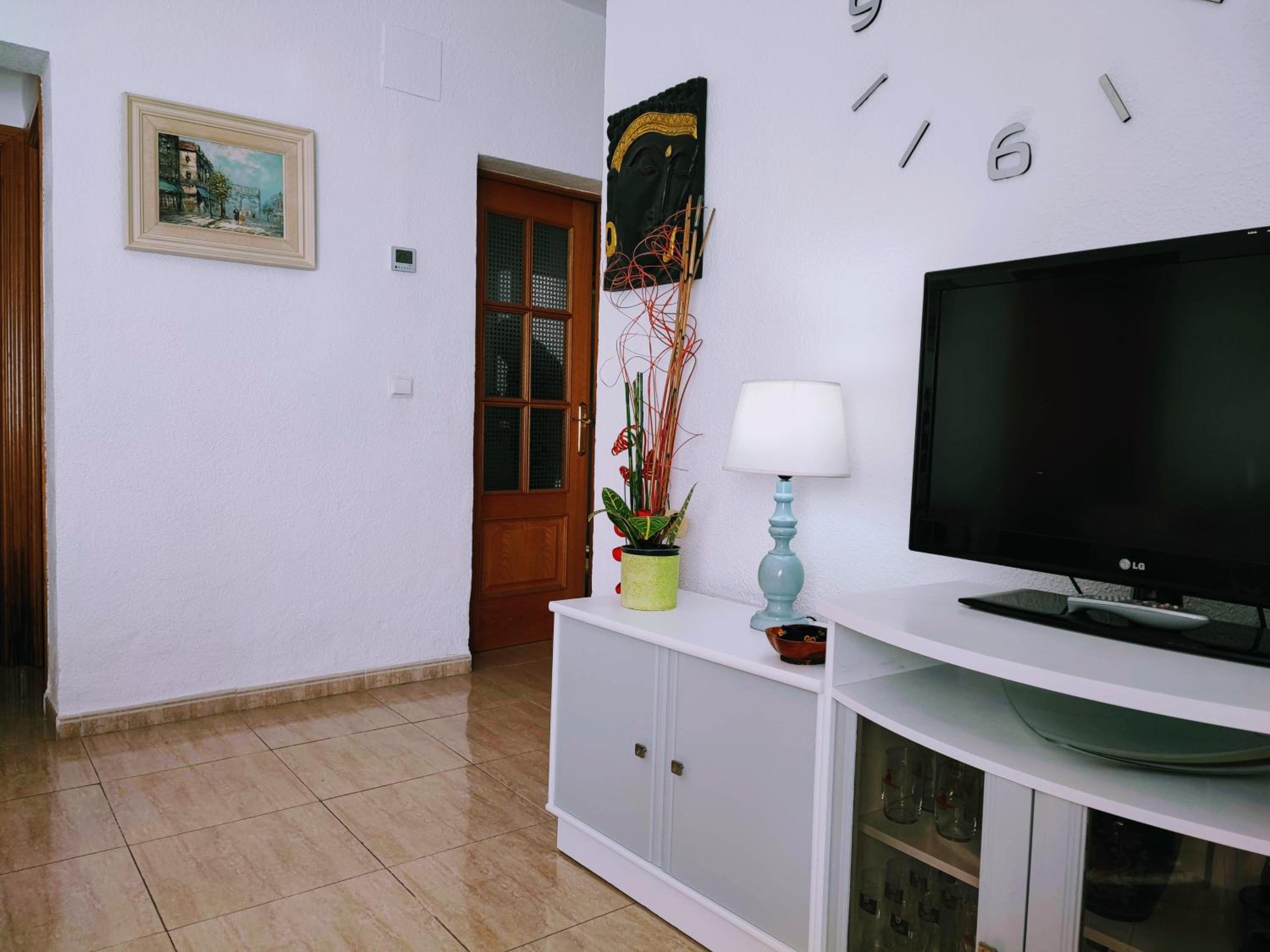 Apartment - Ground Floor - Photo 1