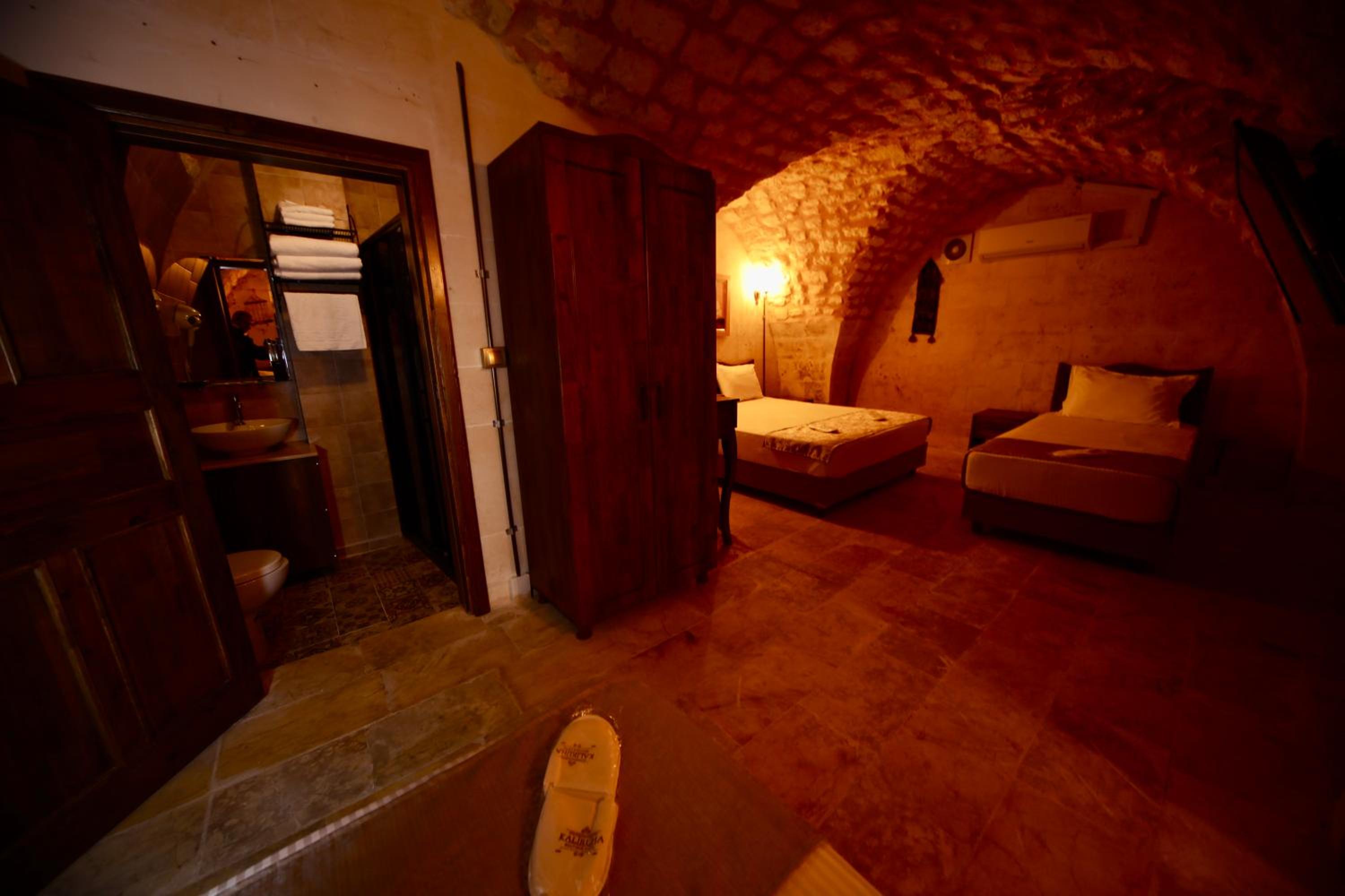 Quadruple Room - Photo 16