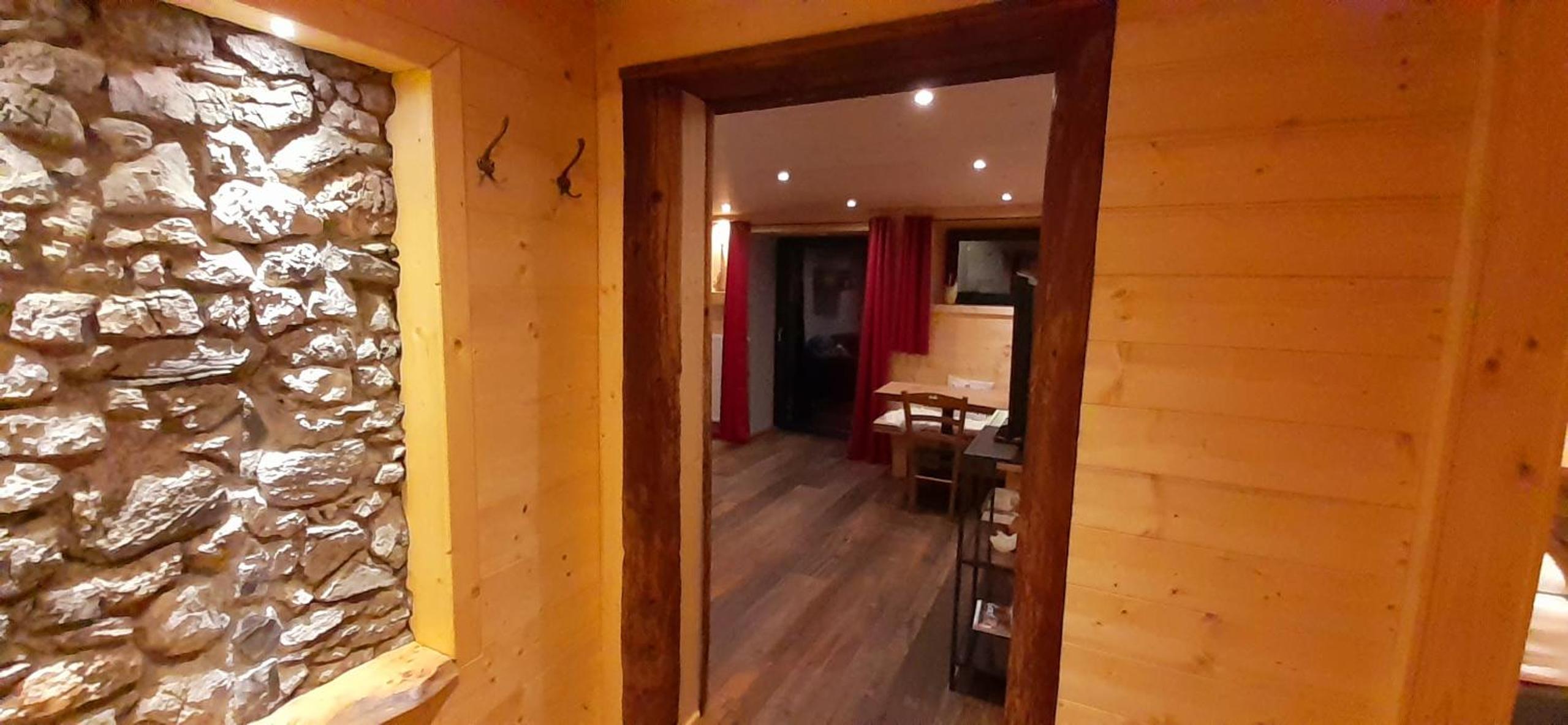 Superior King Suite photo 2