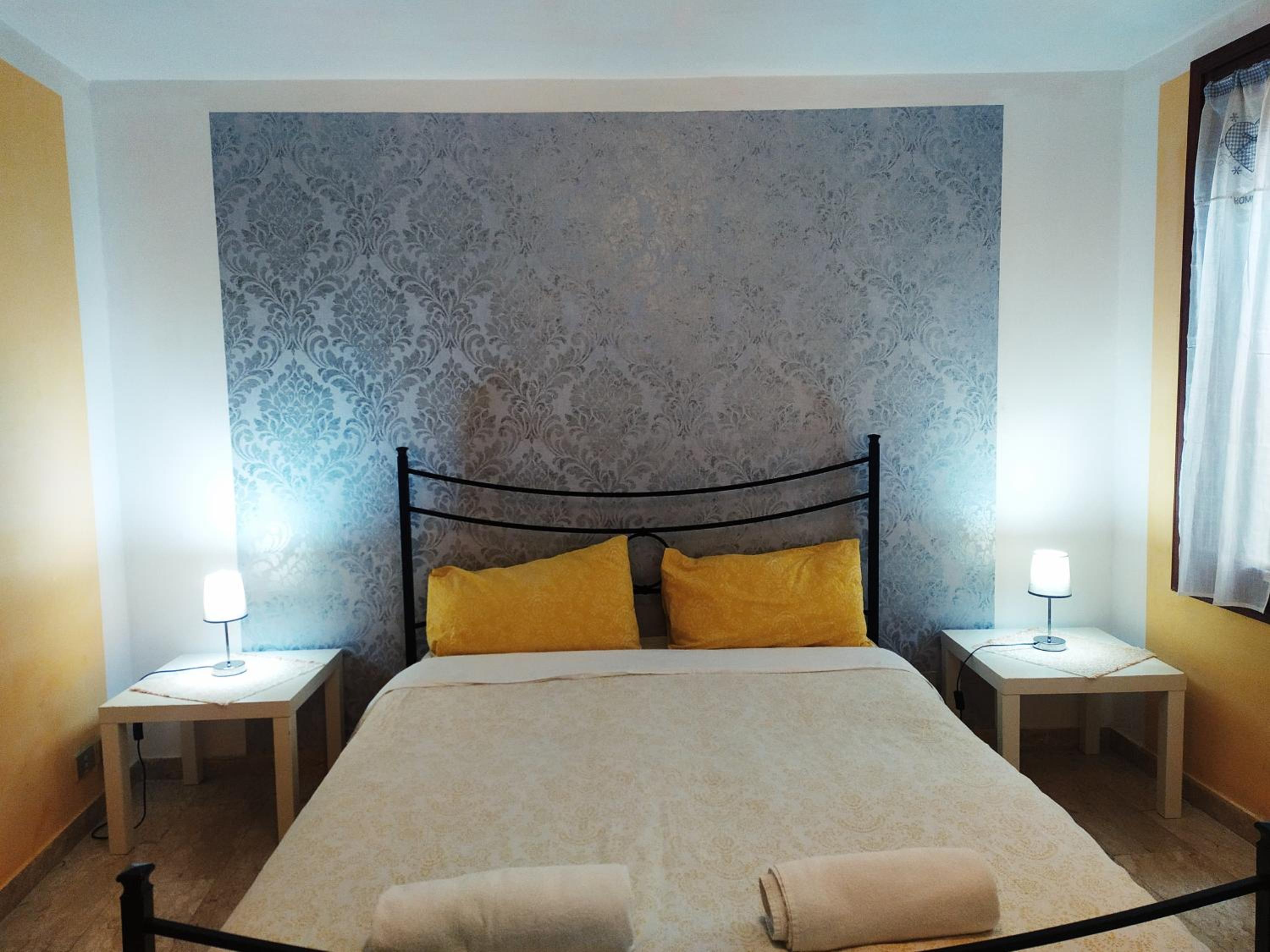 Double Room with Shared Bathroom