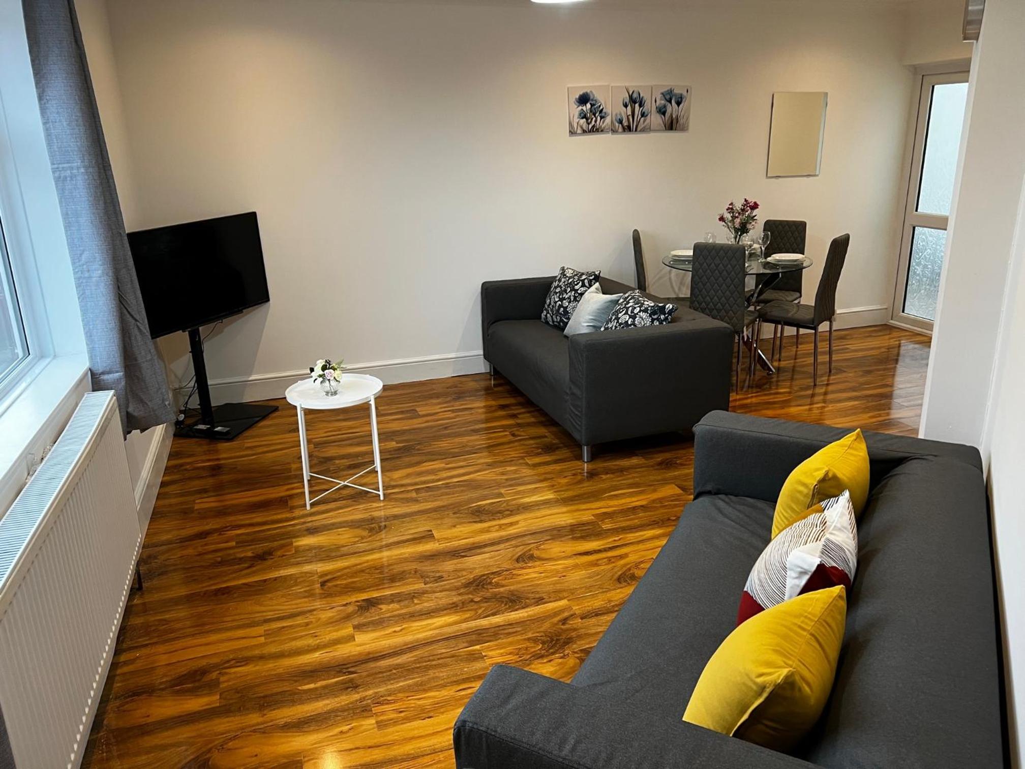 Apartment photo 1