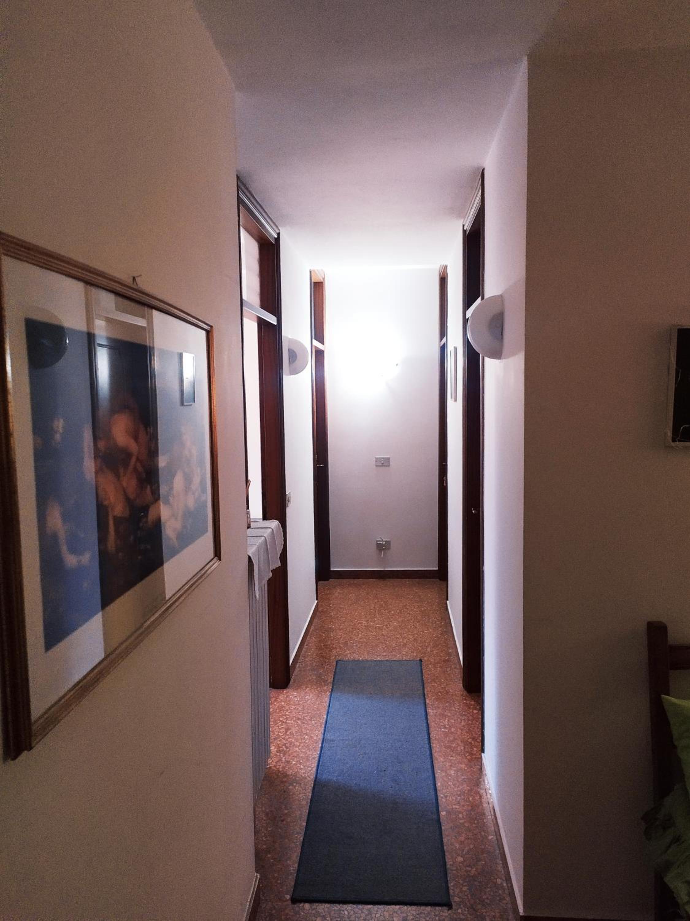 Double Room with Shared Bathroom photo 3
