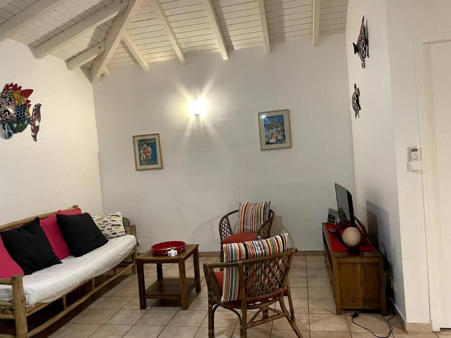 Three-Bedroom Villa photo 1