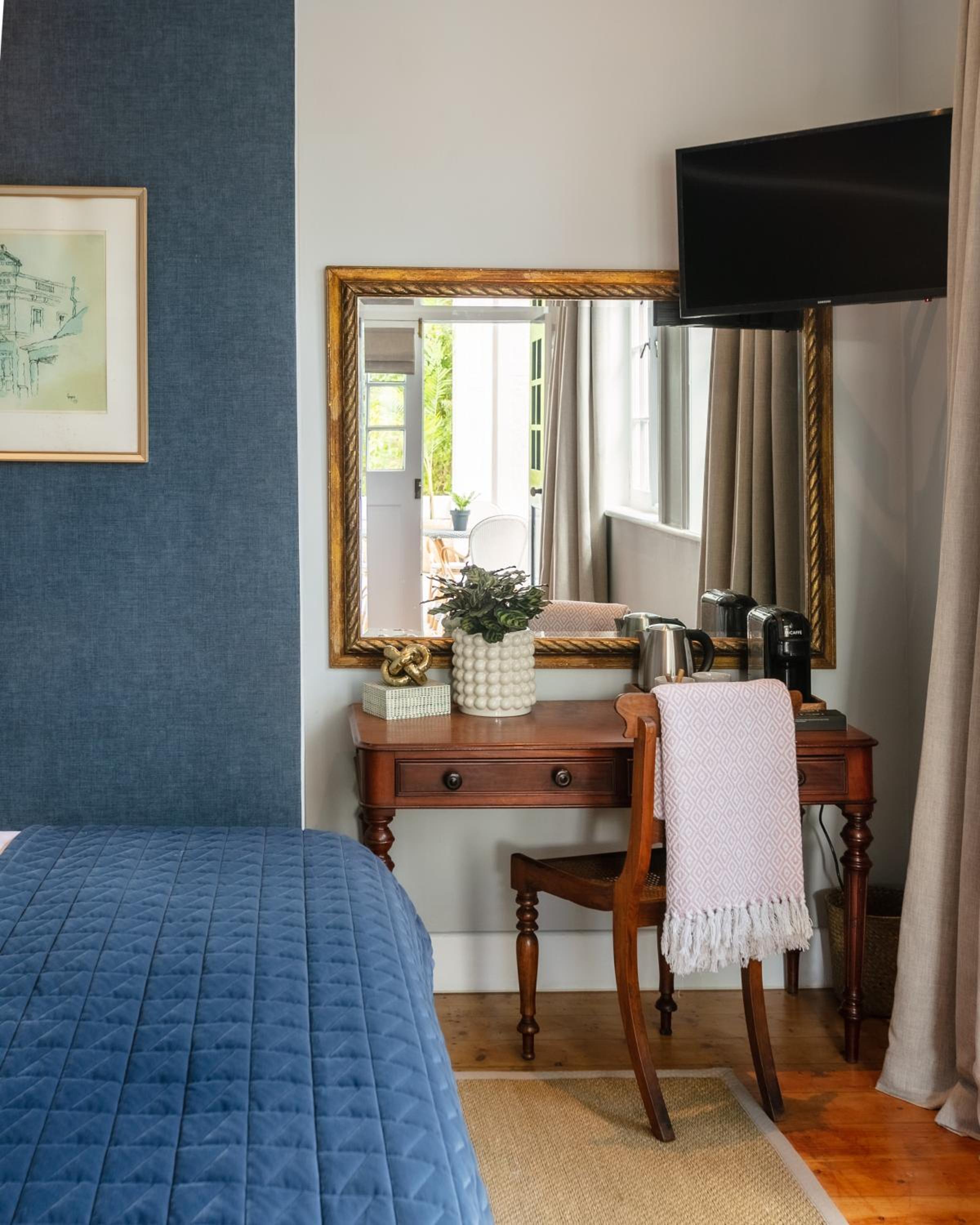 Superior Queen Room - Photo 8