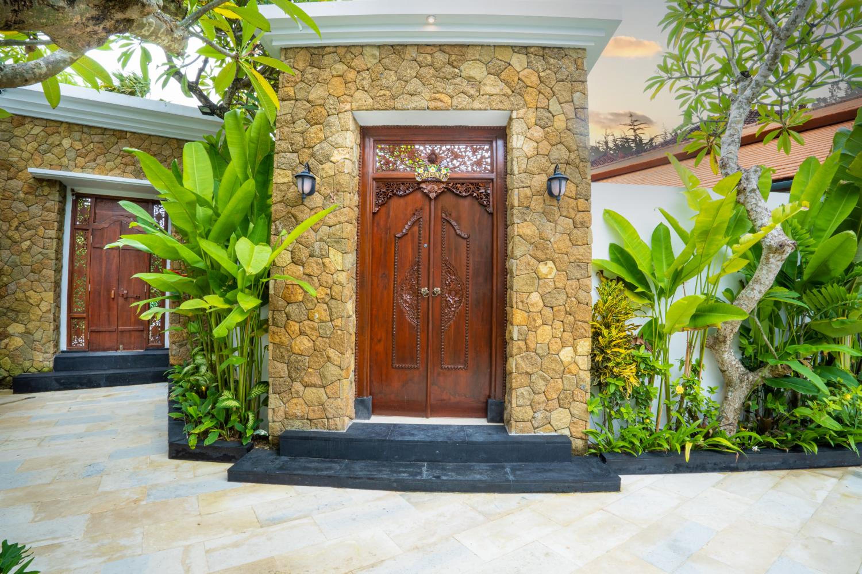Two-Bedroom Villa - Photo 4