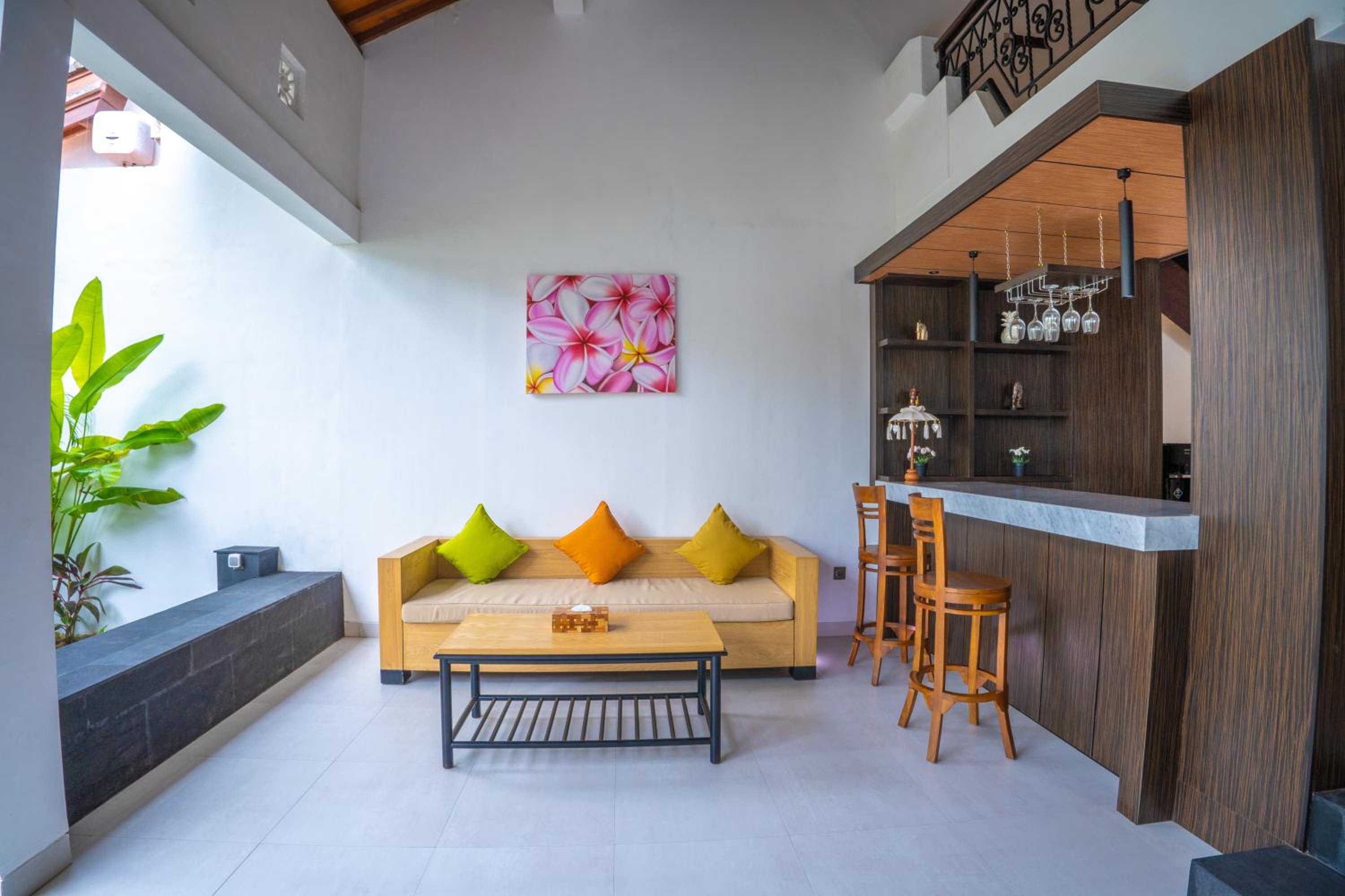 Two-Bedroom Villa - Photo 3
