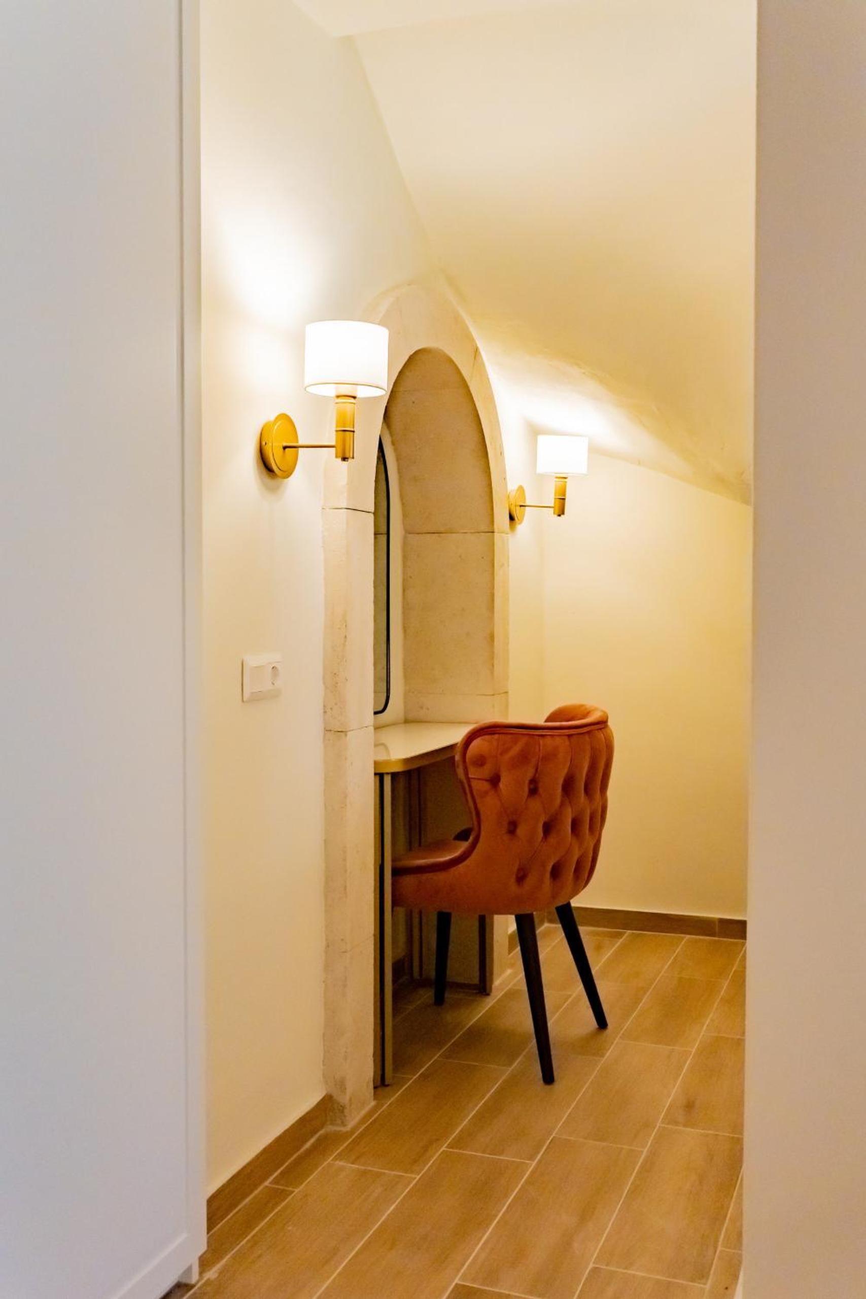 Deluxe Suite photo 3