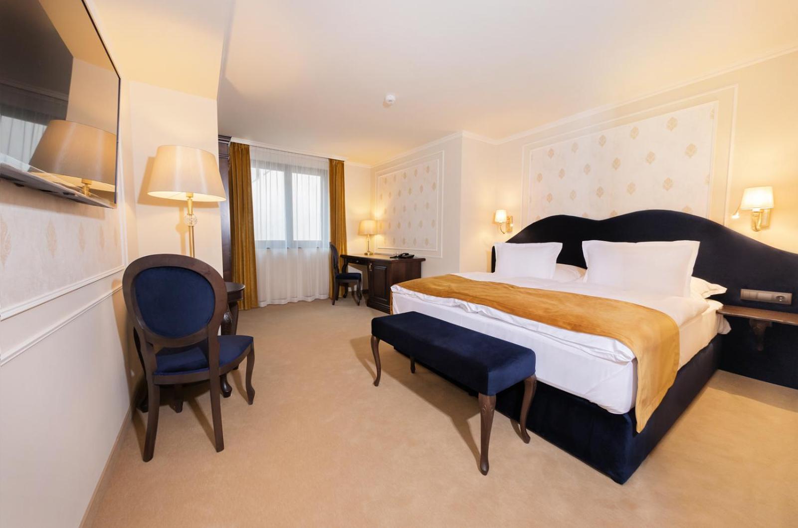 Superior King Room photo 1
