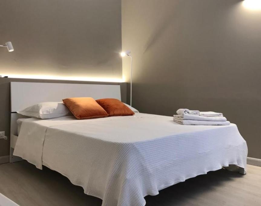 Double Room - Photo 6