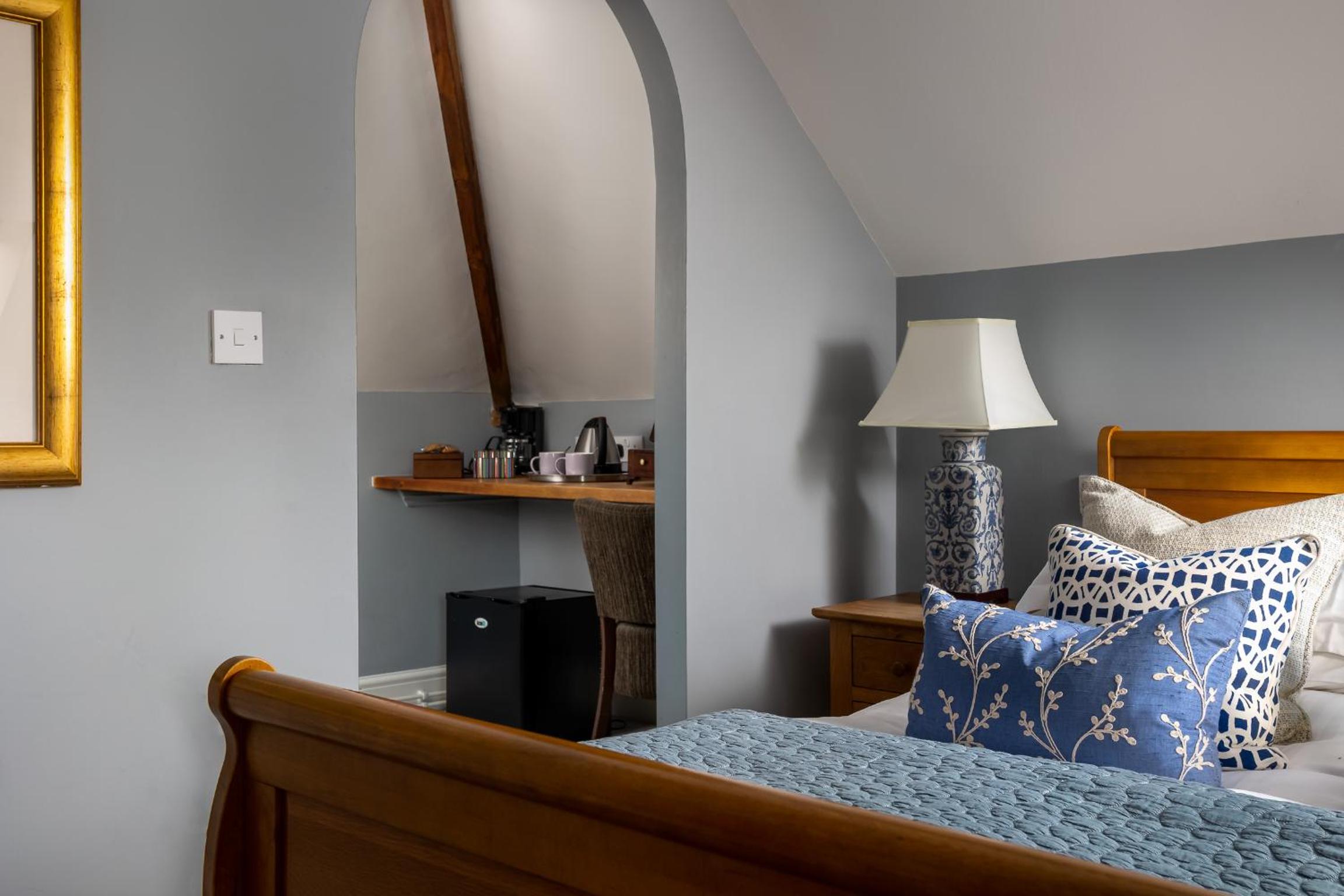 Peake Room photo 3