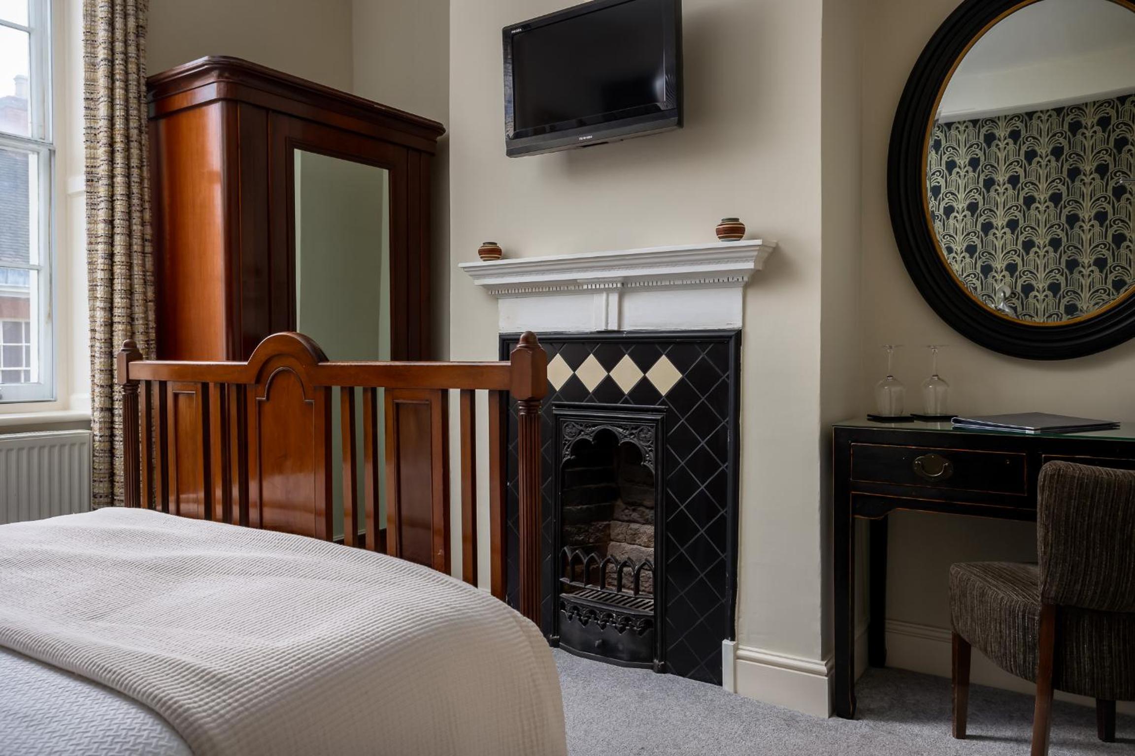 Victoria Room photo 2