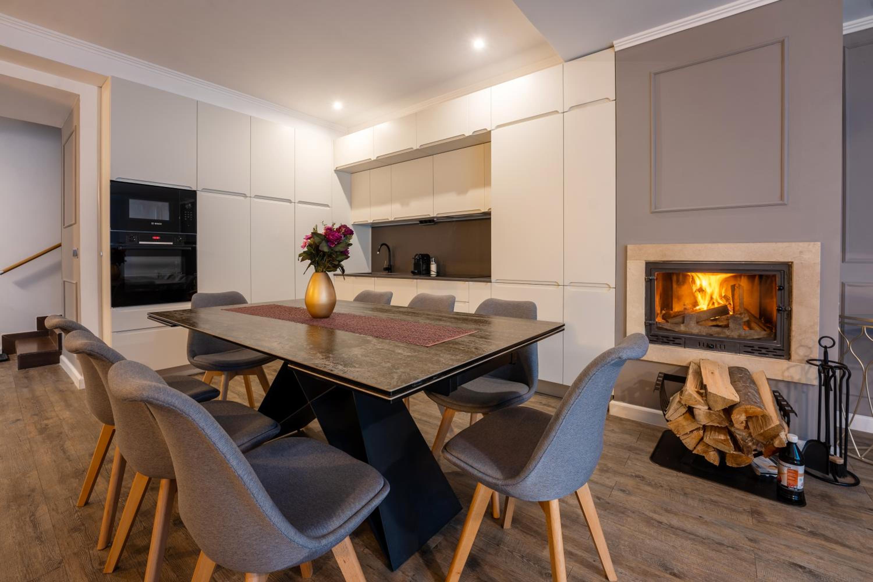 Three-Bedroom Duplex Apartment photo 2