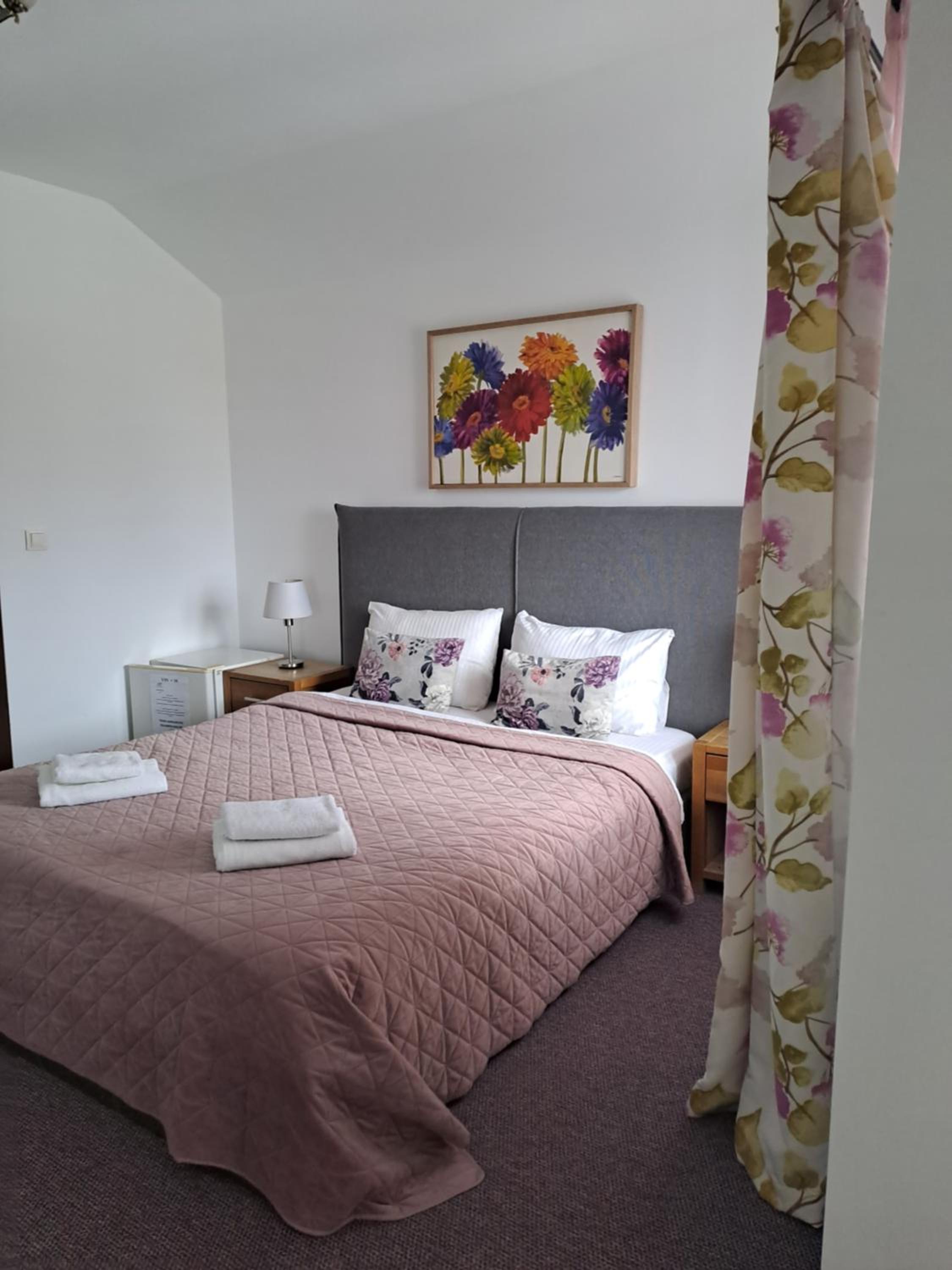 King Room with Balcony - Photo 1
