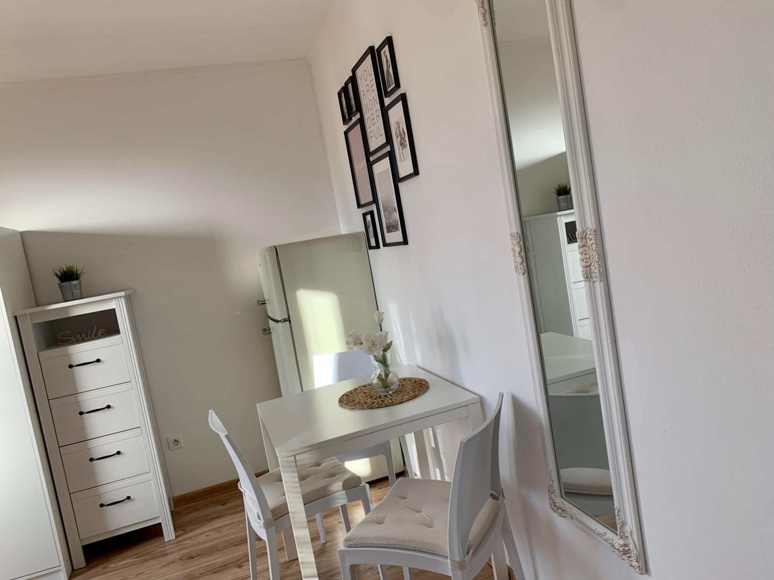 Two-Bedroom Apartment - Photo 6