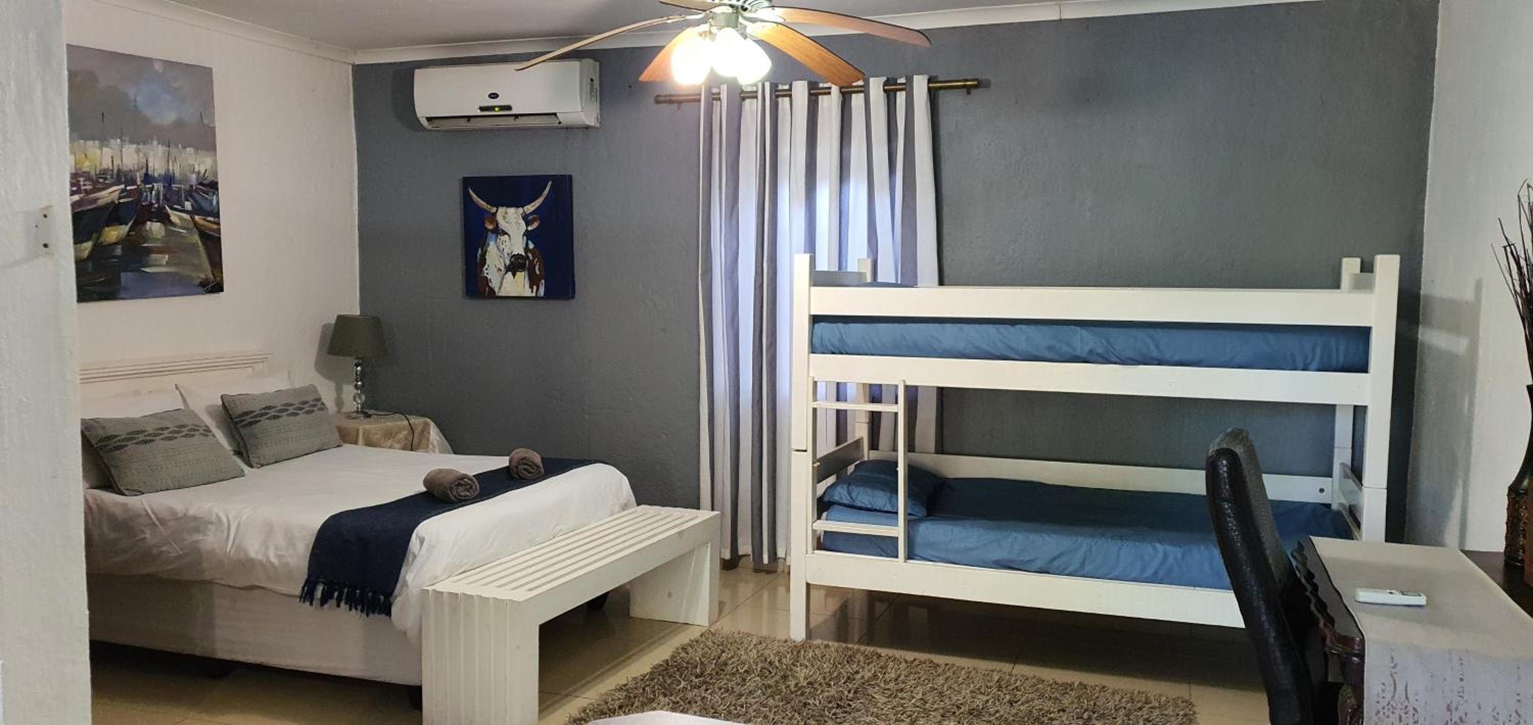 Self-Catering Family Room - Photo 14