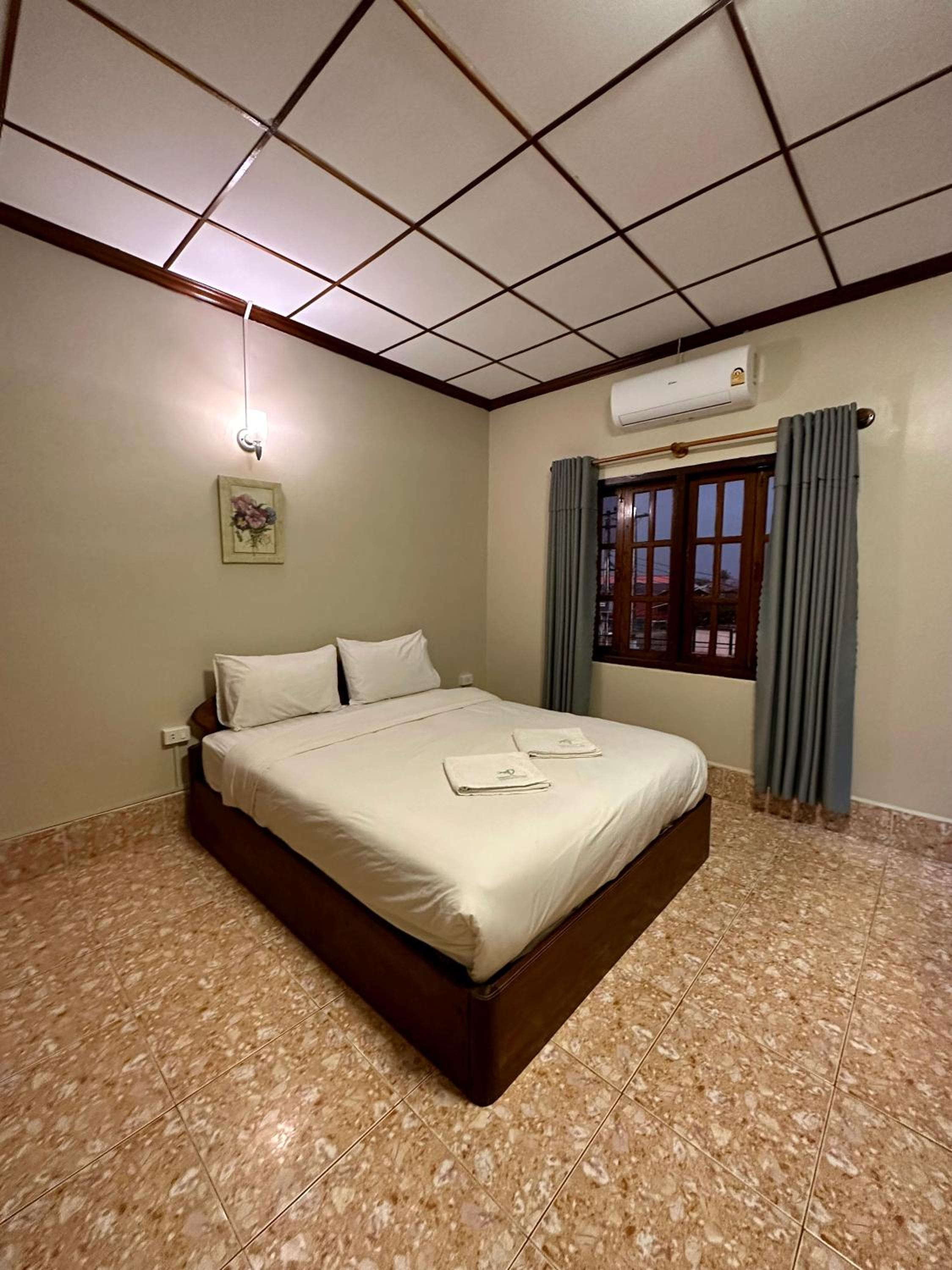 Deluxe Double Room with Balcony photo 2