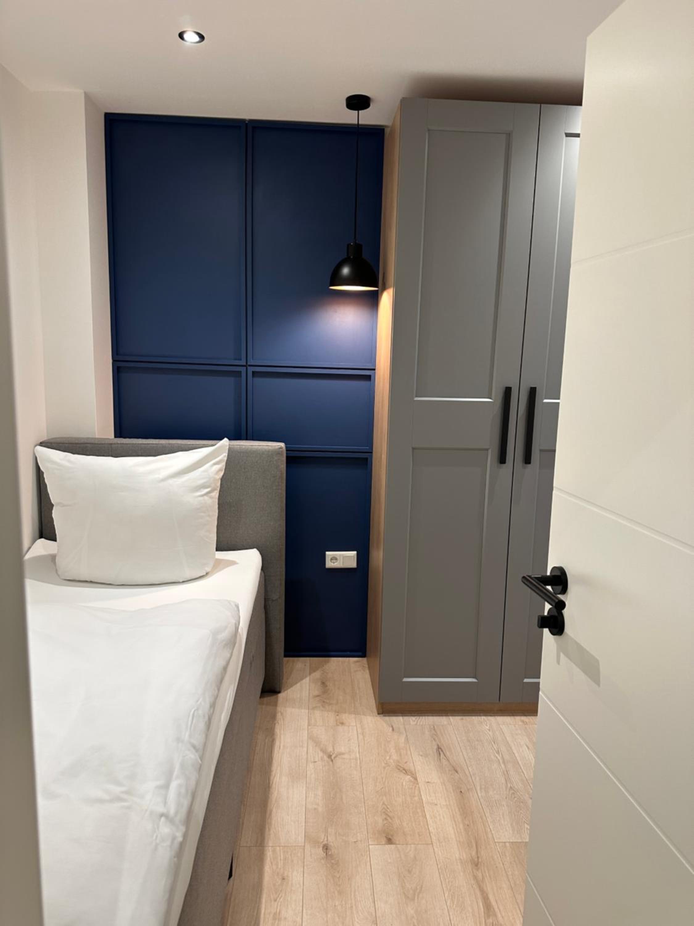 Single Room - Disability Access photo 3