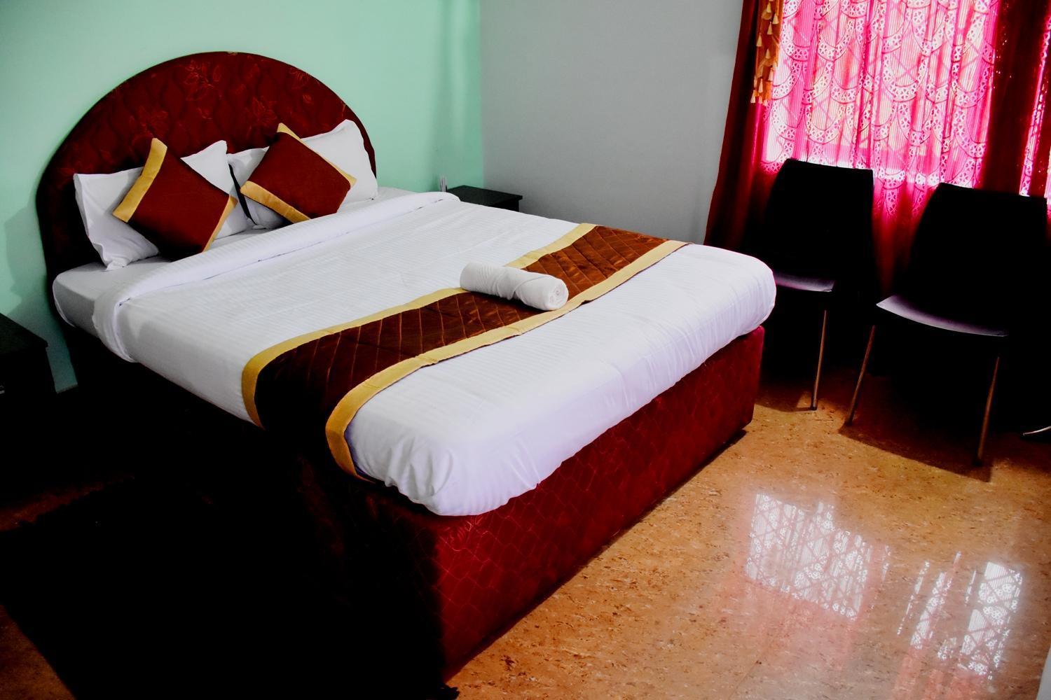 Deluxe Double Room with Balcony - Photo 1