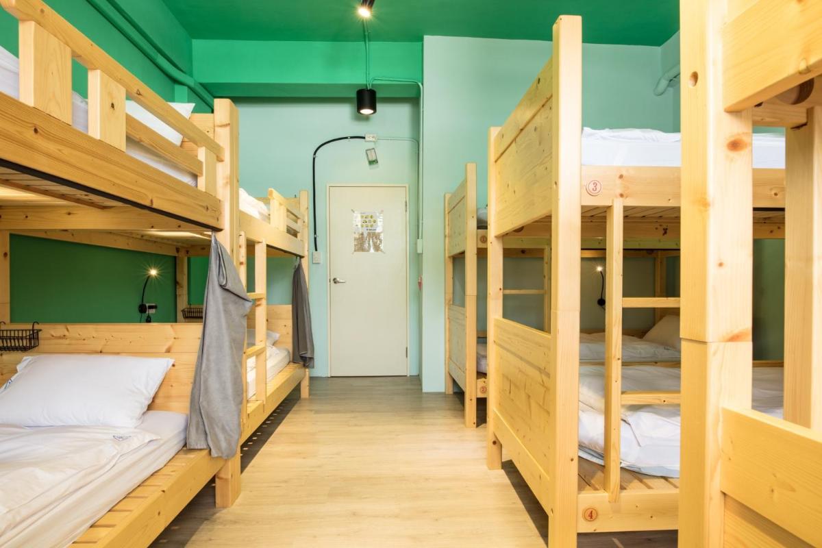 Bed in 10-Bed Mixed Dormitory Room photo 2
