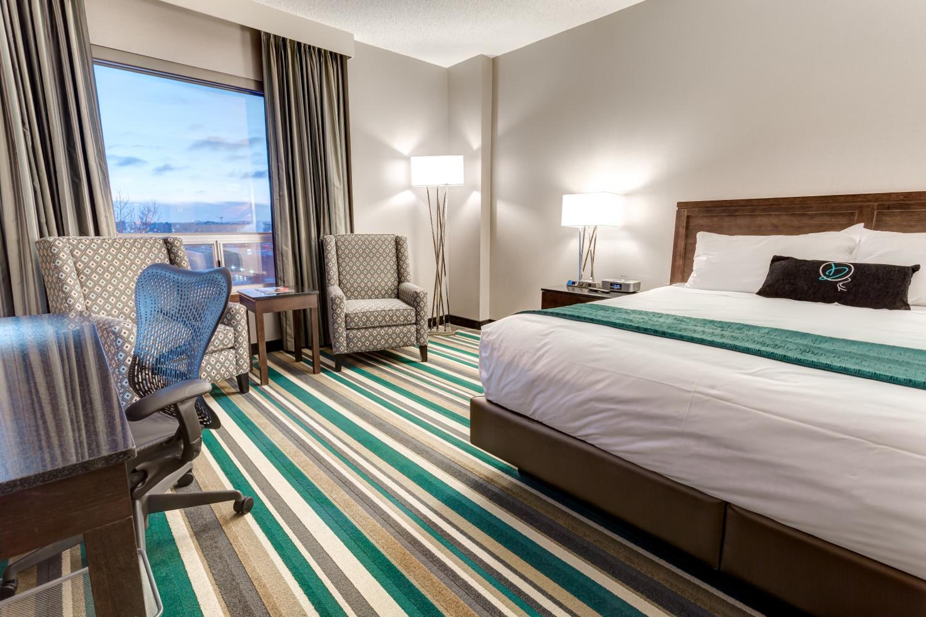 Executive King Room - Photo 6
