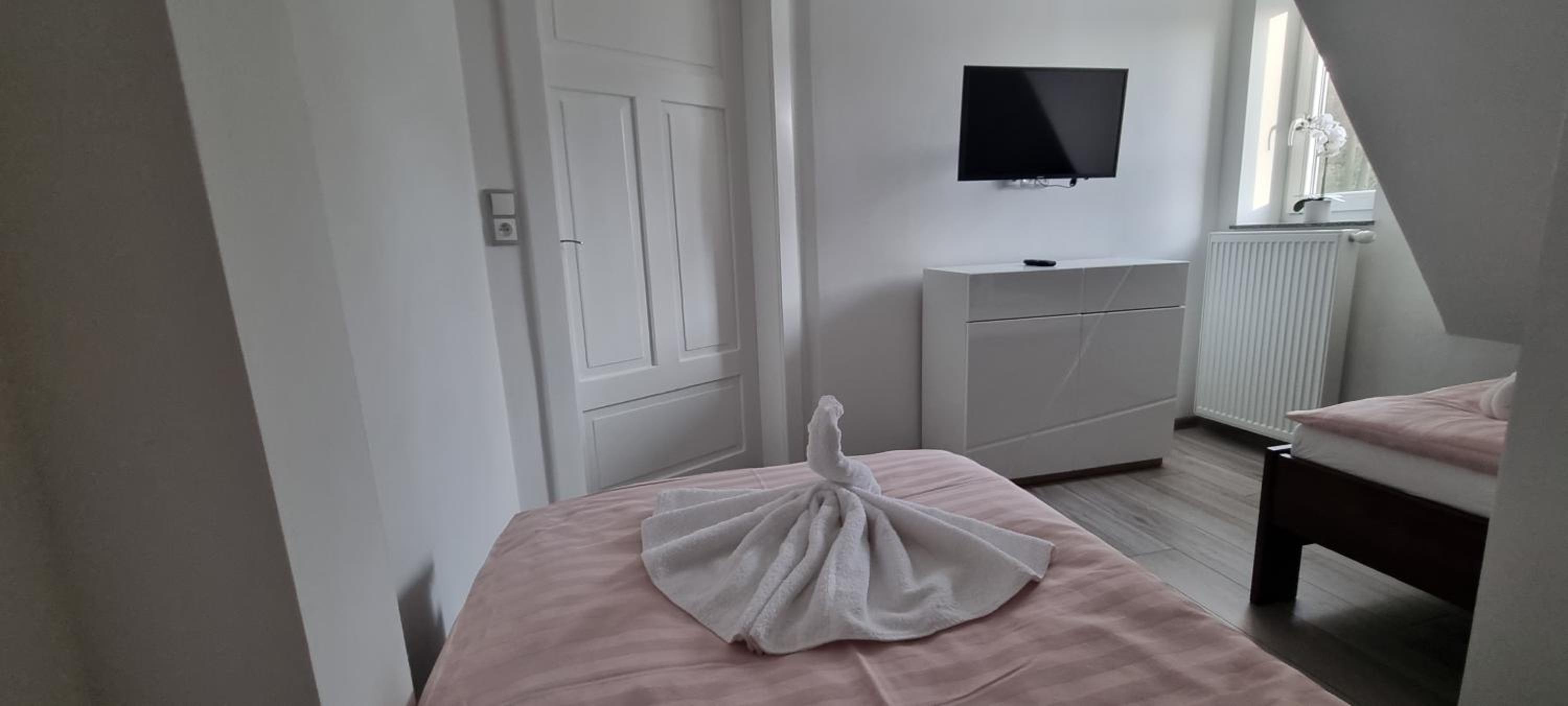 Three-Bedroom Apartment - Photo 7