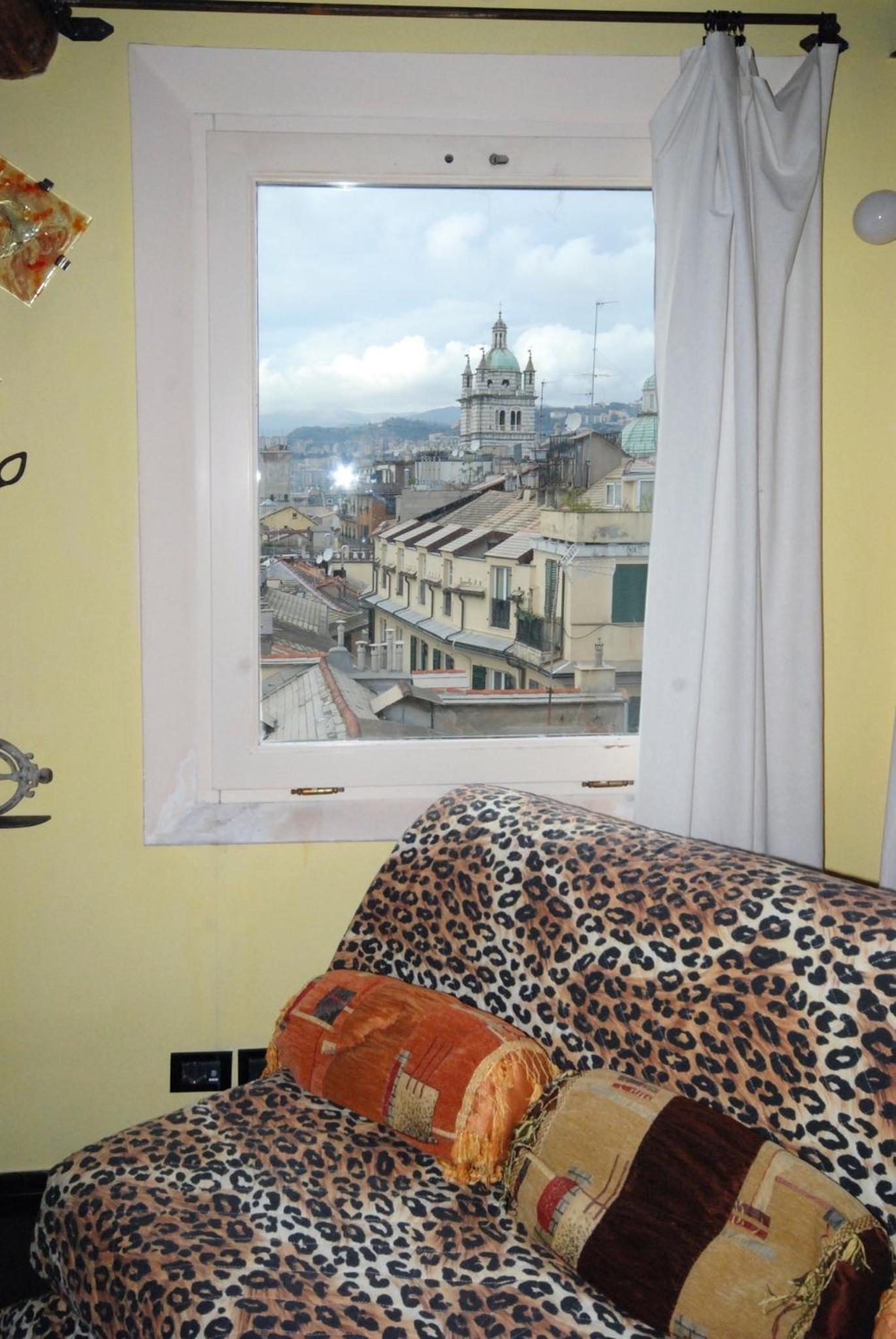 Penthouse Studio with City View - Photo 29
