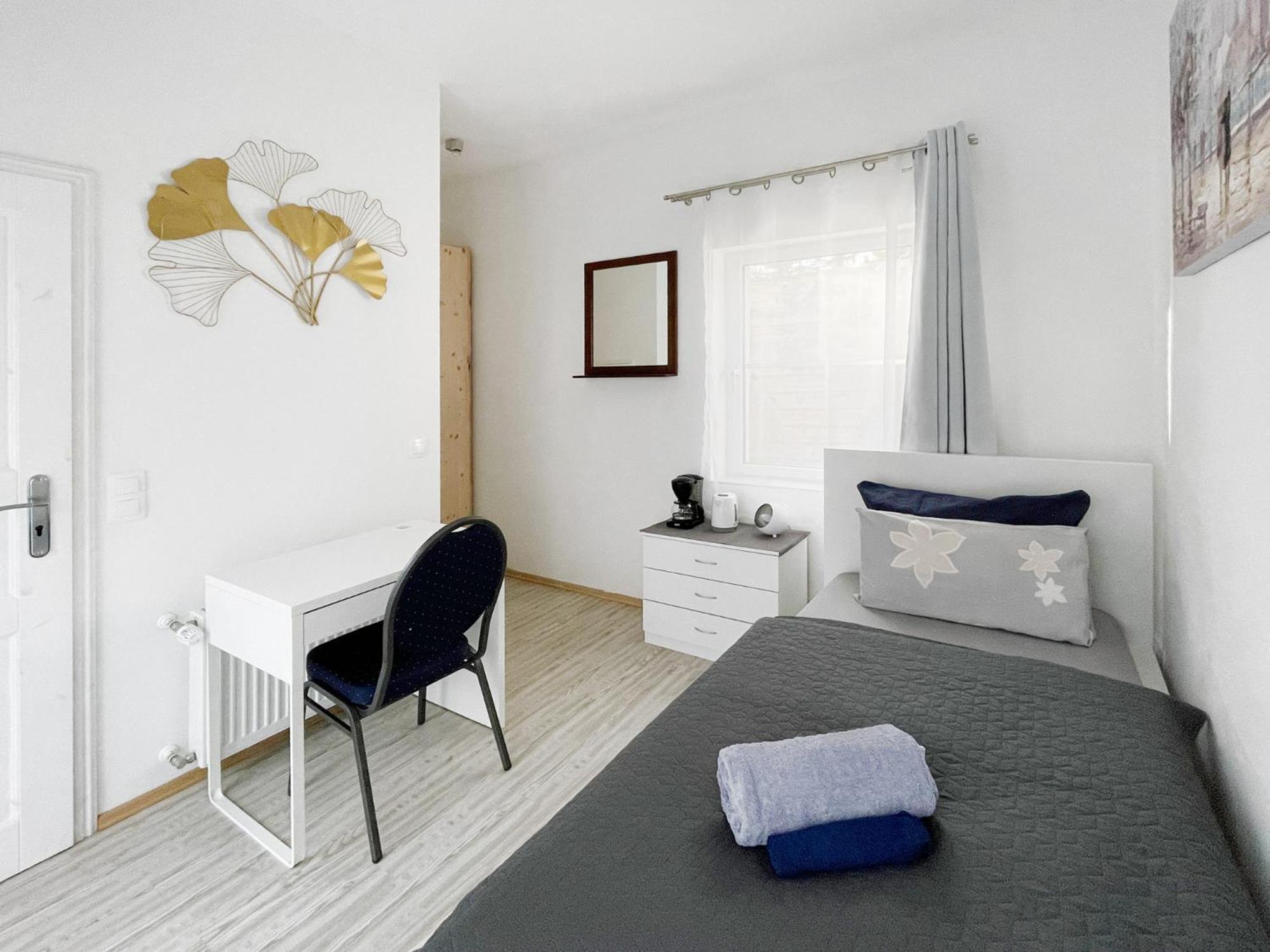 Small Single Room